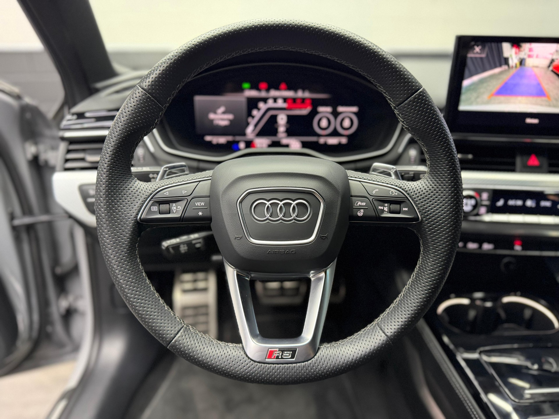 AUDI RS4 Avant quattro | DRC Sportfahrwerk | Virtual Cockpit | Rückfahrkamera | Facelift Model-image-13