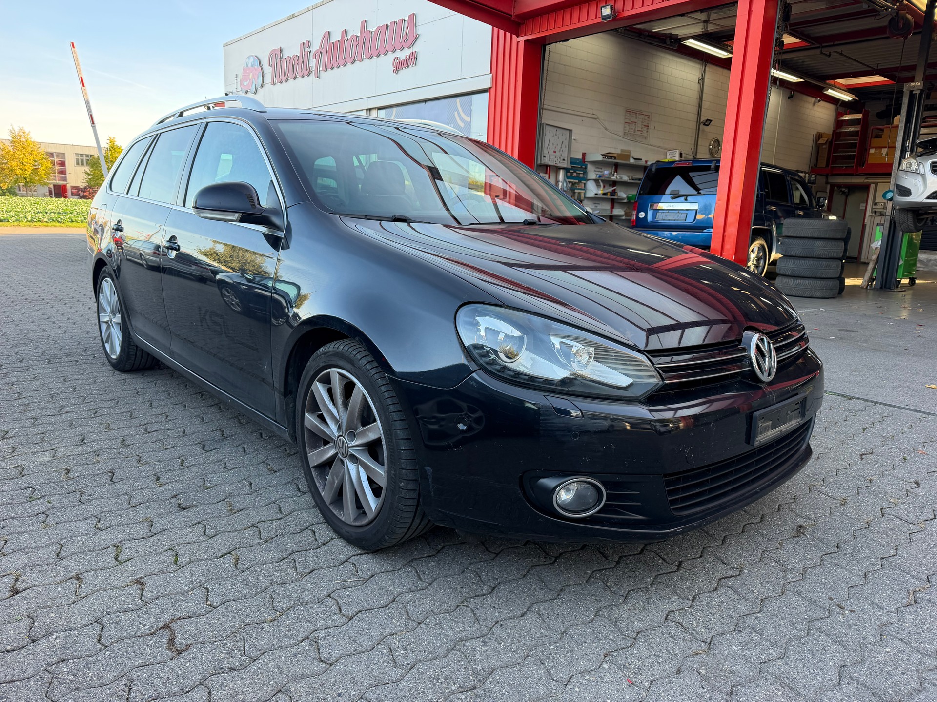 VW Golf Variant 1.4 TSI Highline-image-1