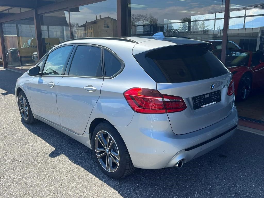 BMW 225xe iPerformance Active Tourer Sport Line Steptronic-image-3