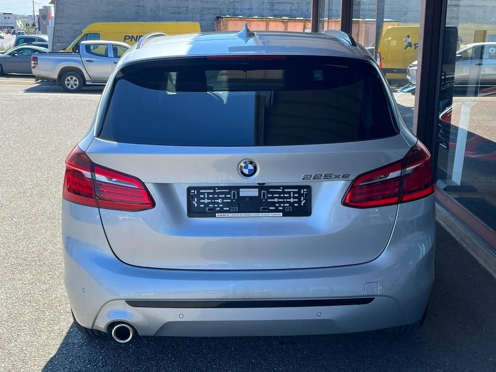 BMW 225xe iPerformance Active Tourer Sport Line Steptronic-image-4