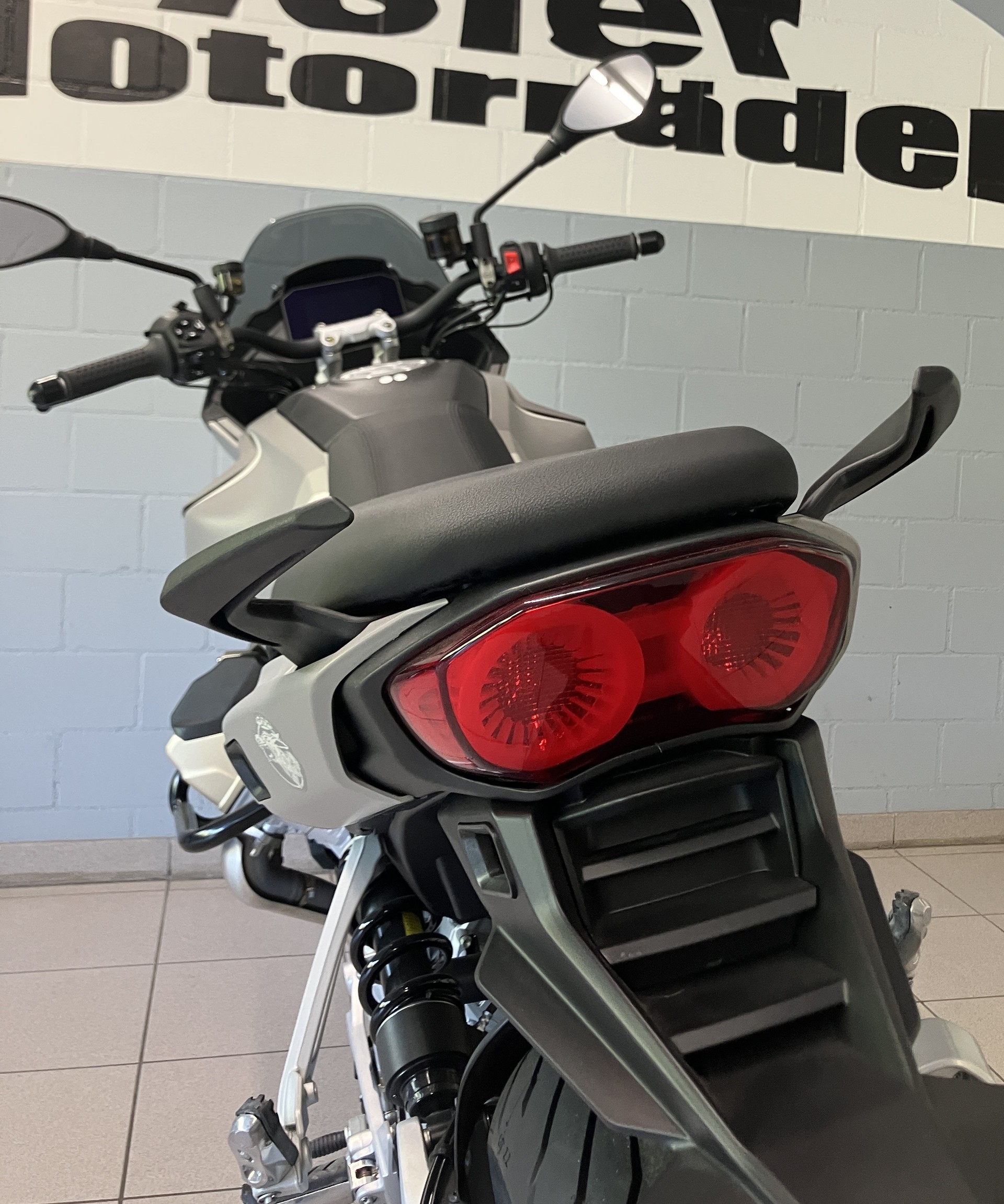 MOTO GUZZI V100 Mandello Aviazione Navale-image-6