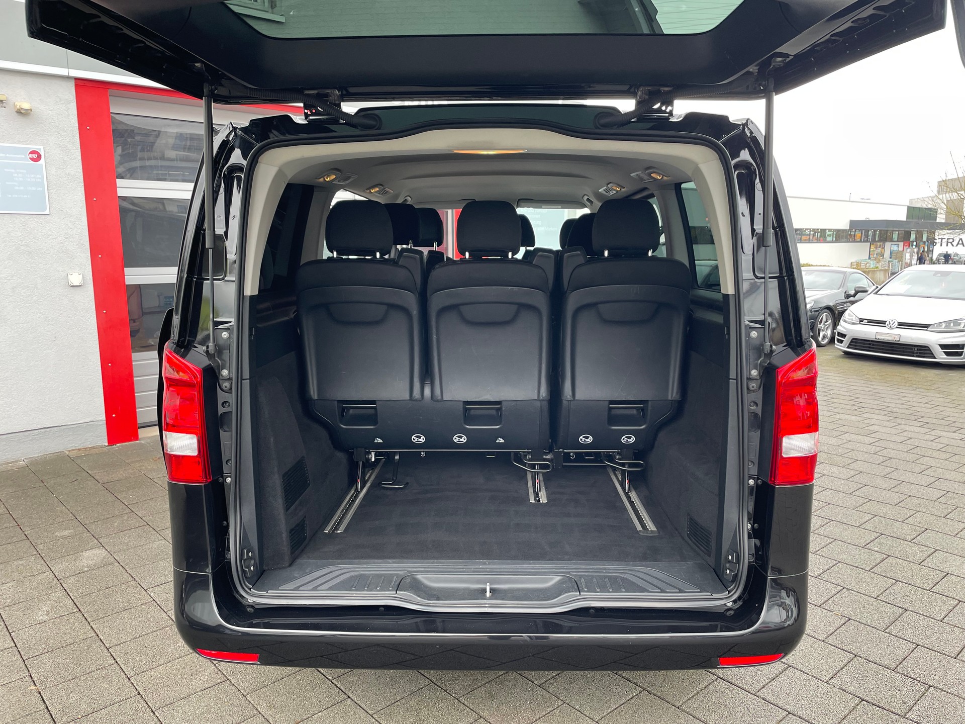 MERCEDES-BENZ Vito 116 CDI Lang Select Tourer 4Matic 9G-Tronic-image-14