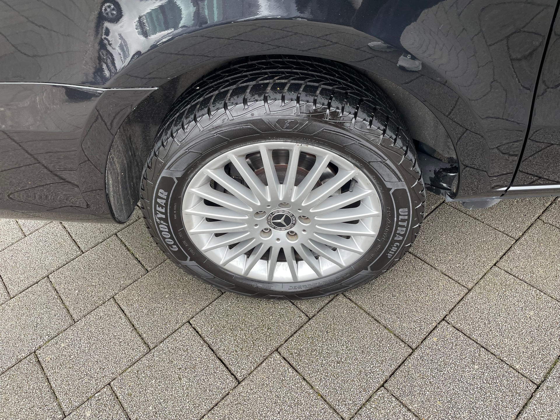 MERCEDES-BENZ Vito 116 CDI Lang Select Tourer 4Matic 9G-Tronic-image-3