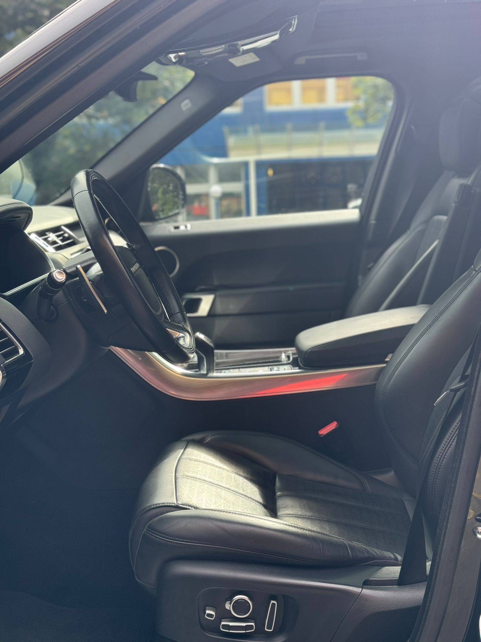 LAND ROVER Range Rover Sport 5.0 V8 S/C AB Dynamic Automatic-image-8