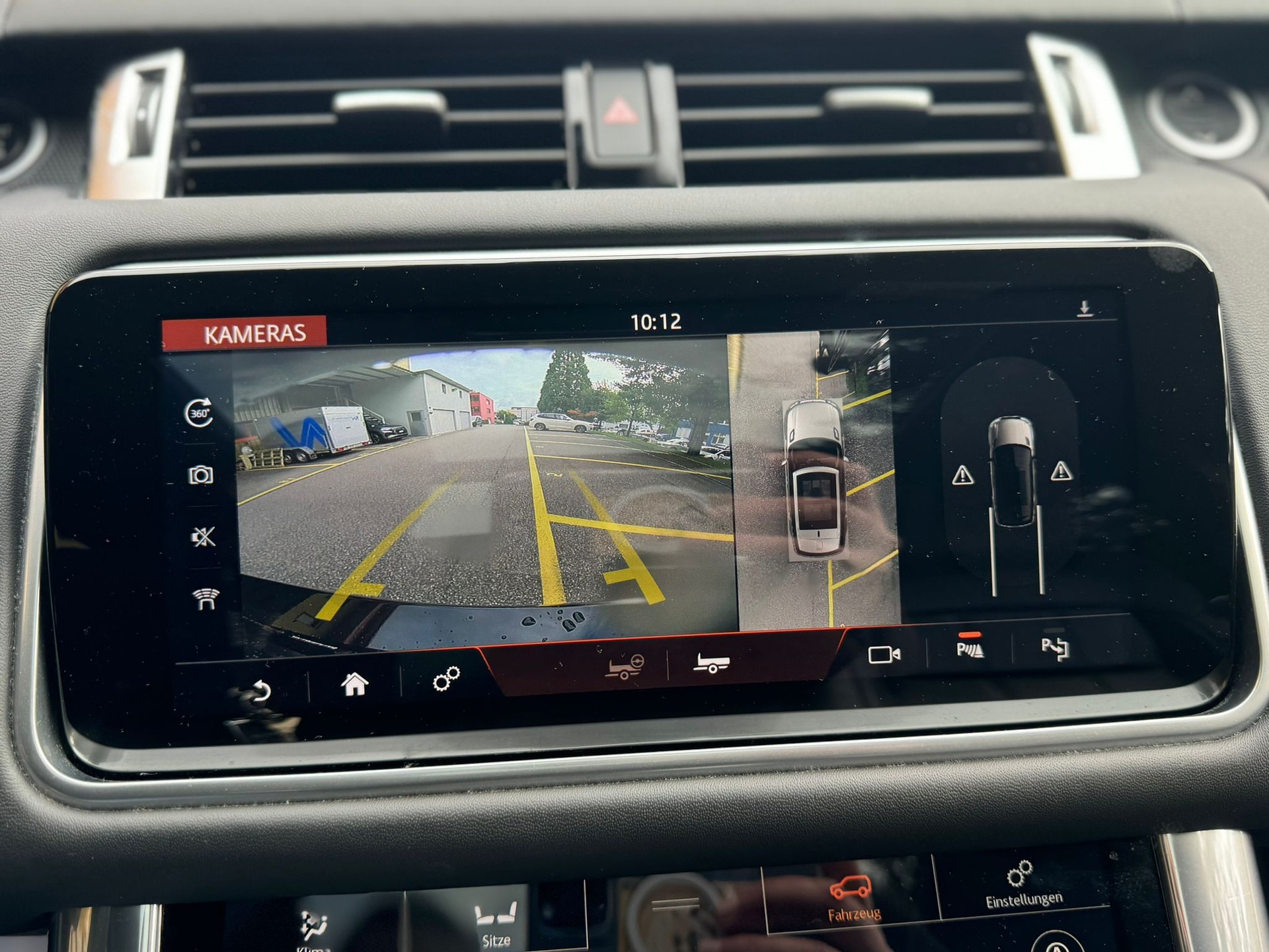LAND ROVER Range Rover Sport 5.0 V8 S/C AB Dynamic Automatic-image-18