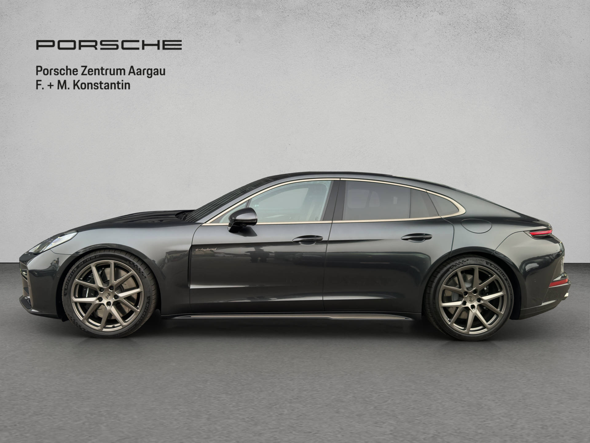 PORSCHE Panamera Turbo E-Hybrid-image-2