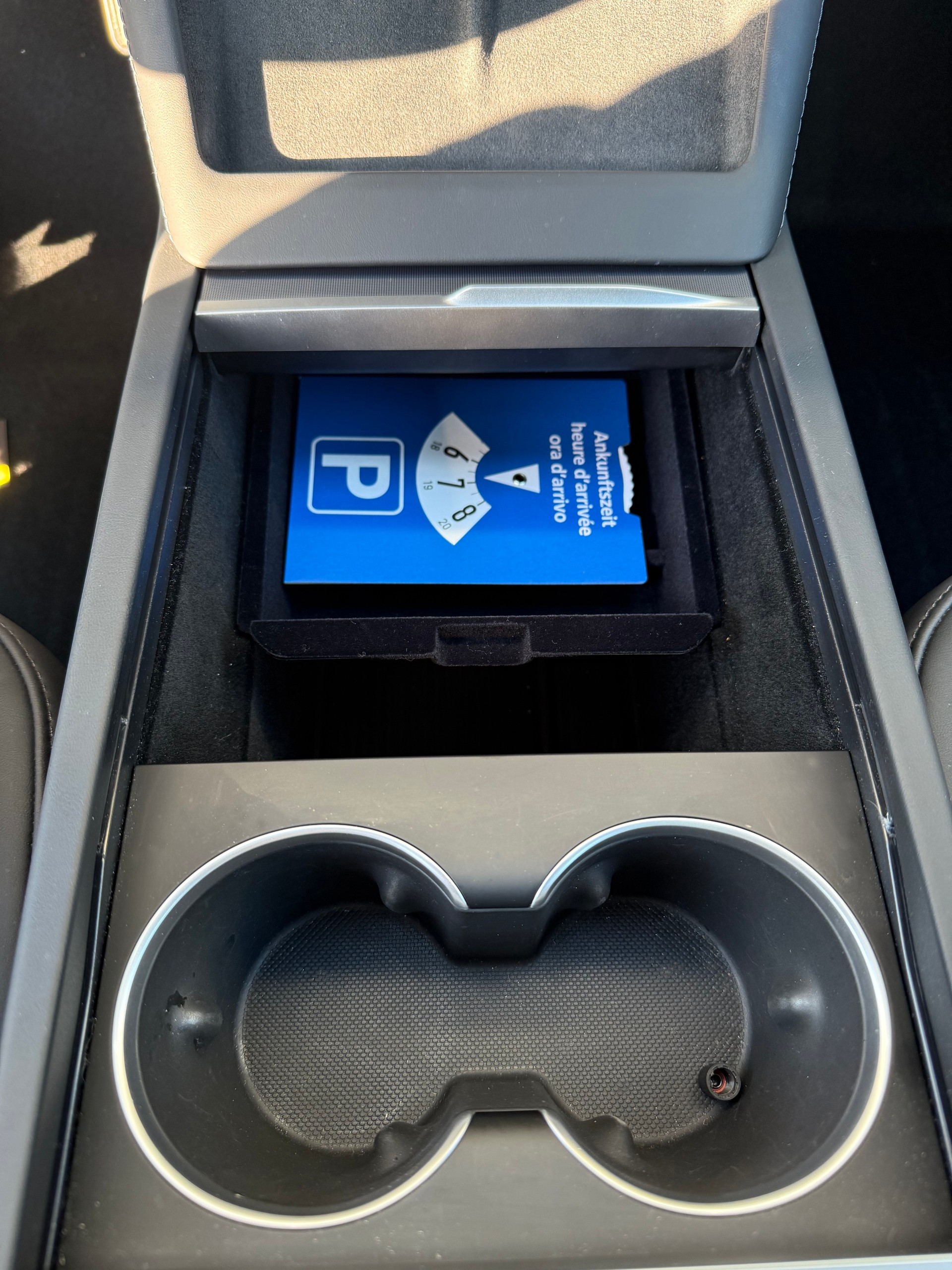 TESLA Model 3 Long Range Dual Motor AWD-image-10