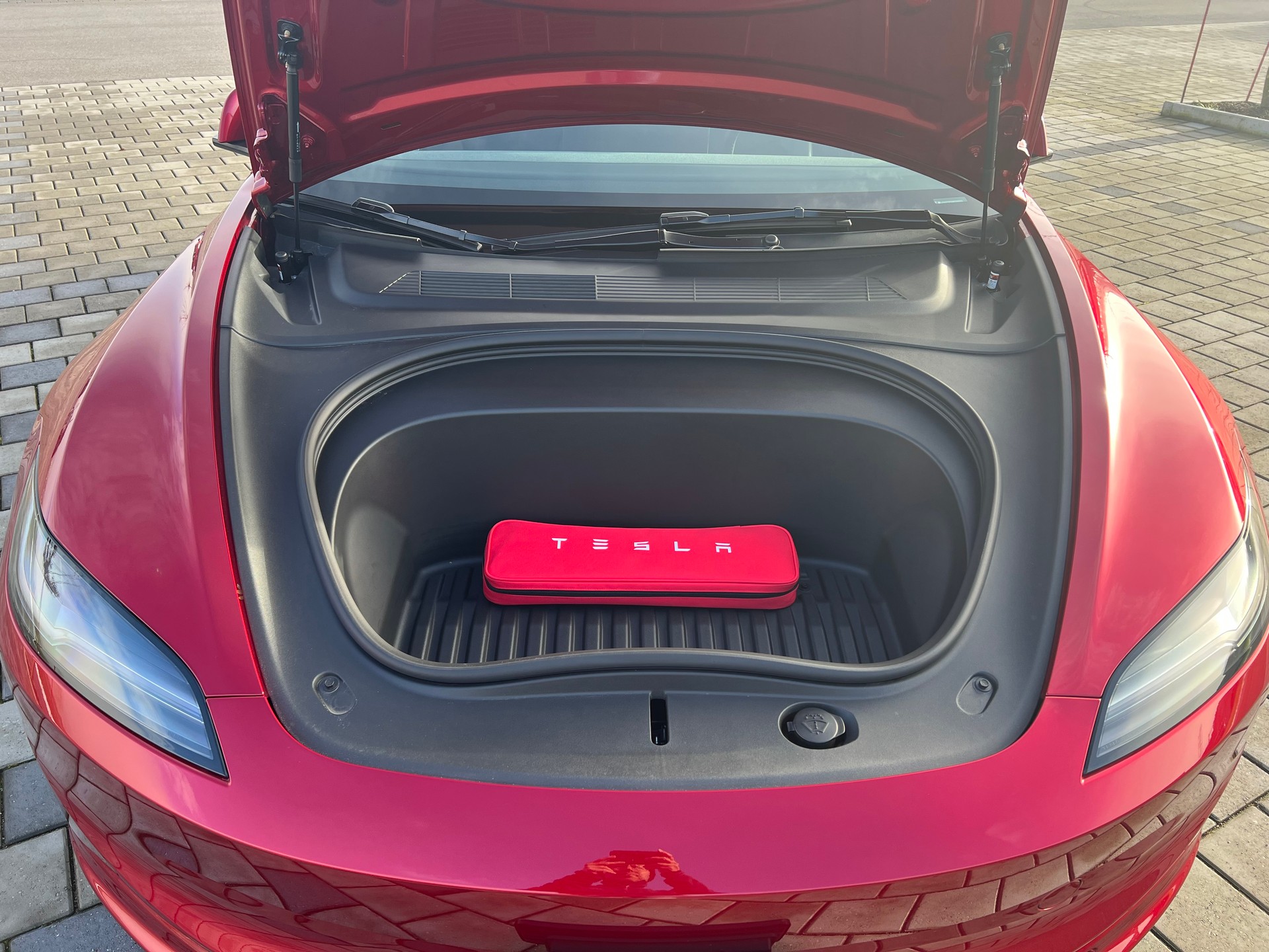 TESLA Model 3 Long Range Dual Motor AWD-image-6