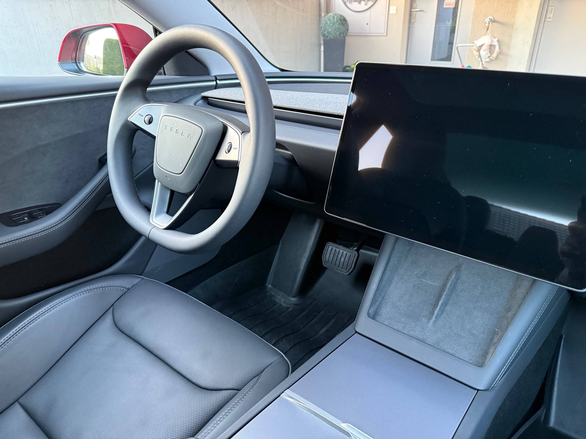 TESLA Model 3 Long Range Dual Motor AWD-image-8