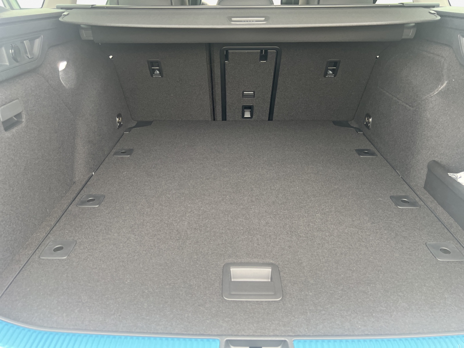 SKODA Superb Combi 2.0 TSI L&K 4x4 DSG-image-11