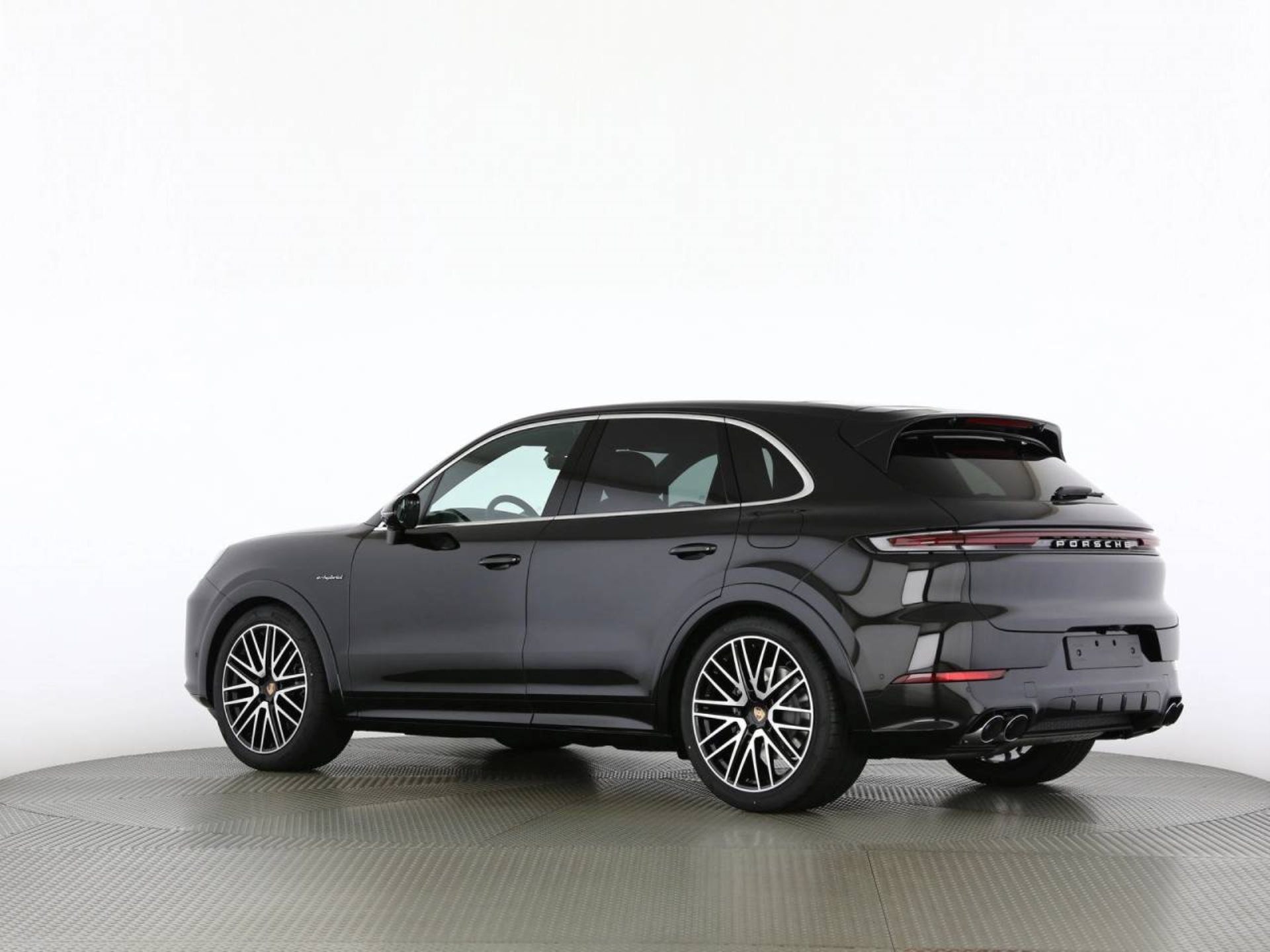 PORSCHE Cayenne E-Hybrid-image-7