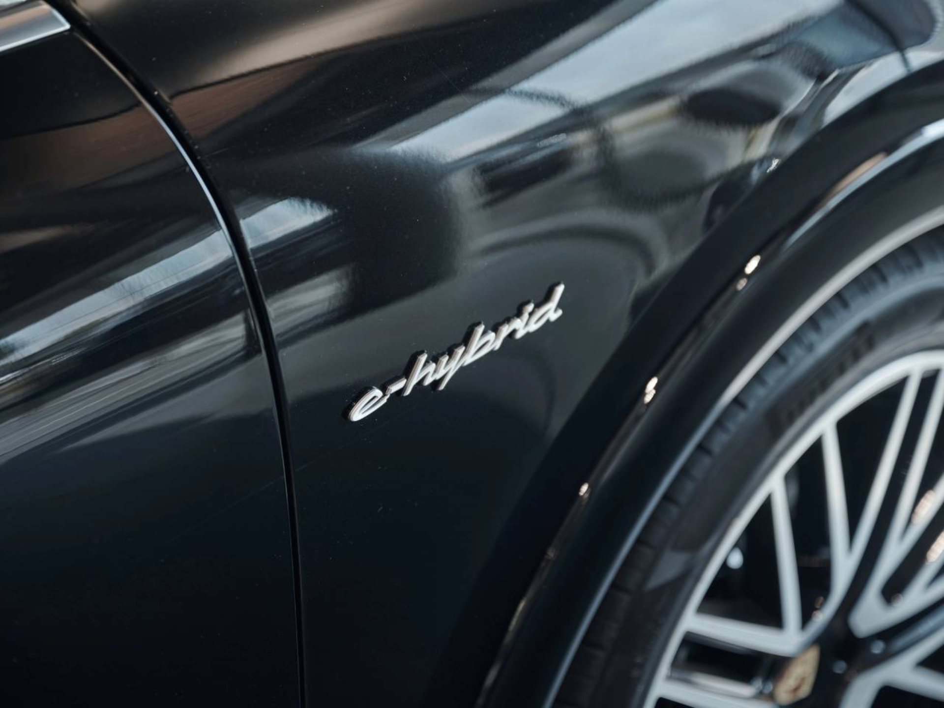 PORSCHE Cayenne E-Hybrid-image-24