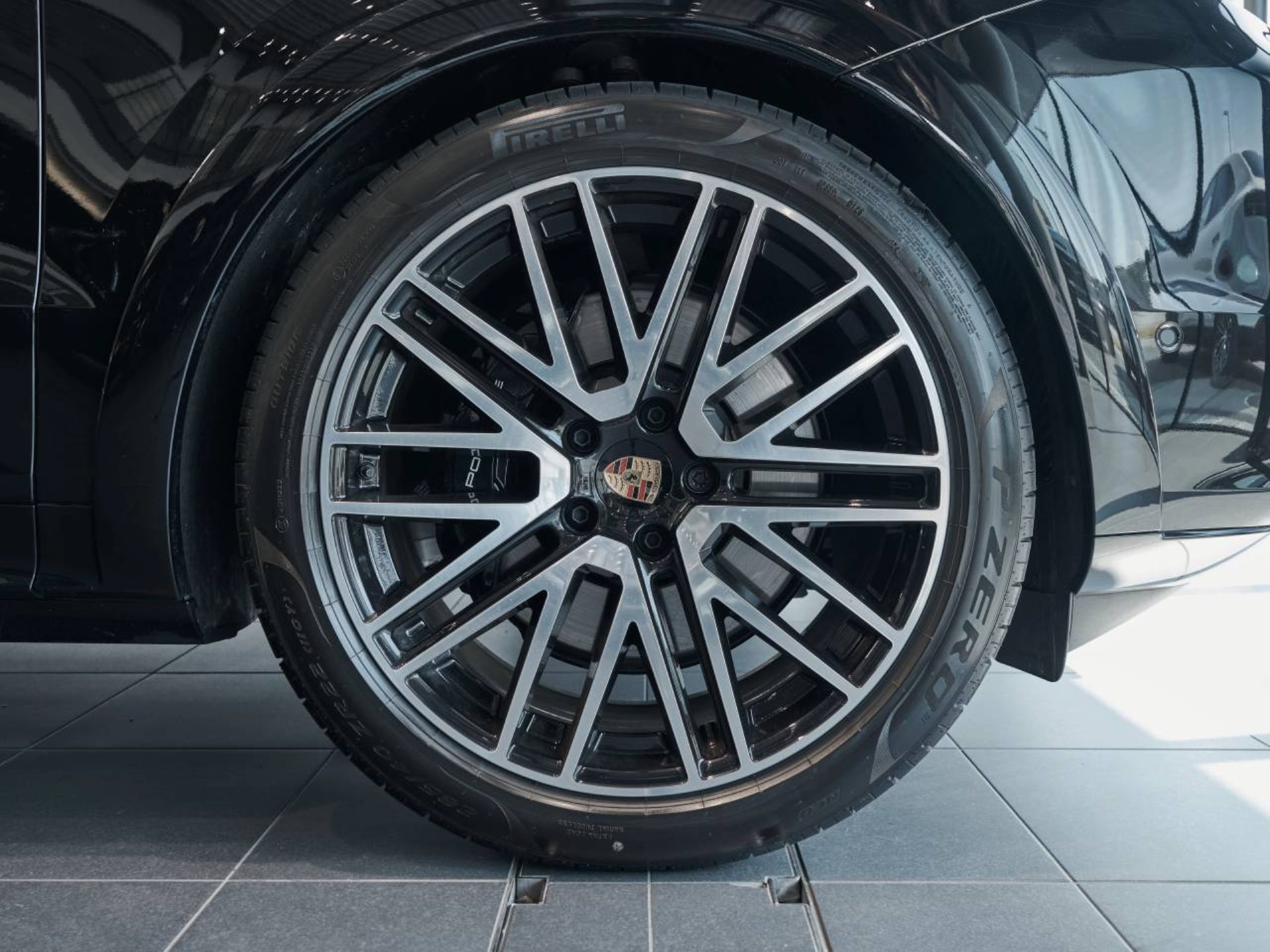 PORSCHE Cayenne E-Hybrid-image-27