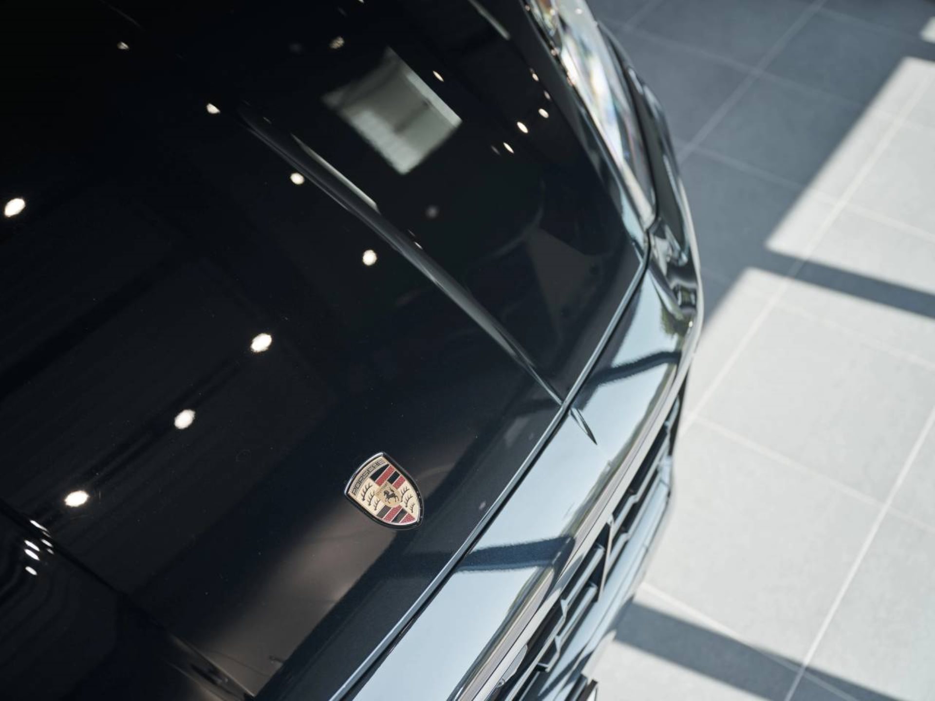 PORSCHE Cayenne E-Hybrid-image-21