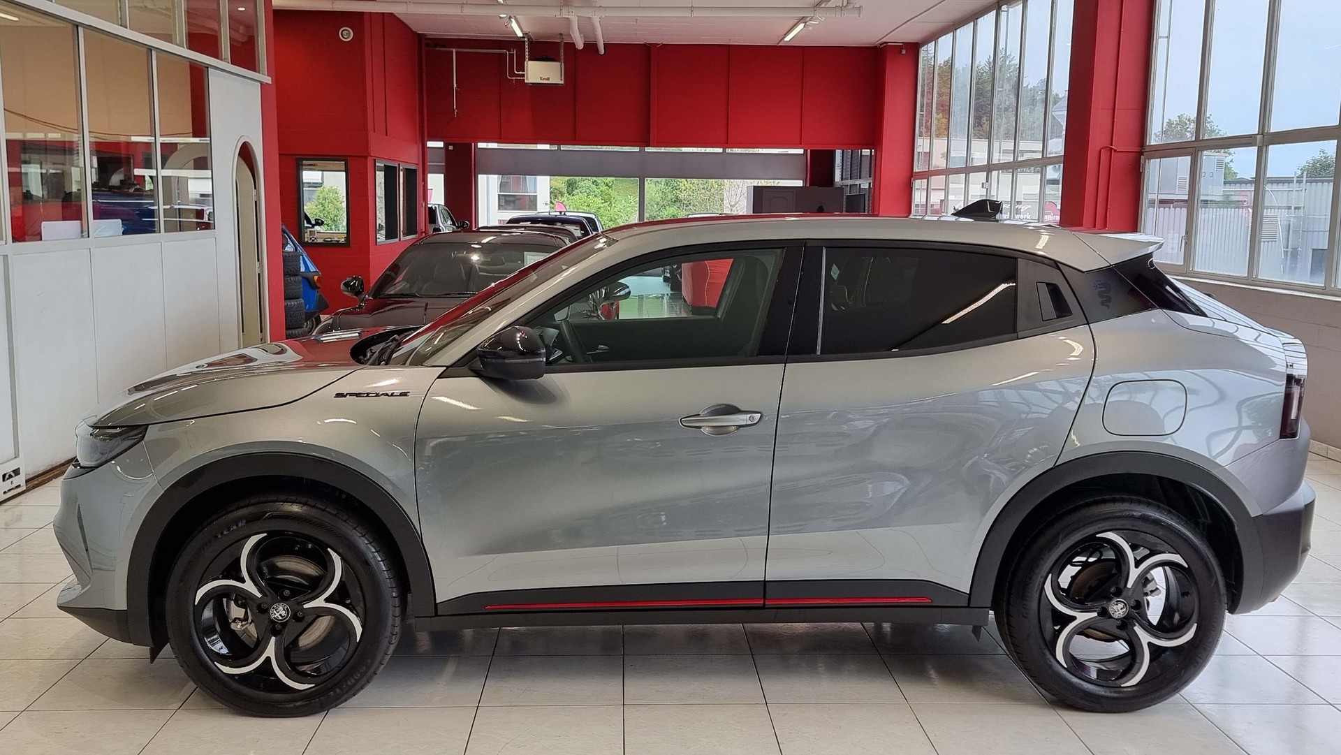 ALFA ROMEO Junior 1.2 Ibrida Speciale-image-2