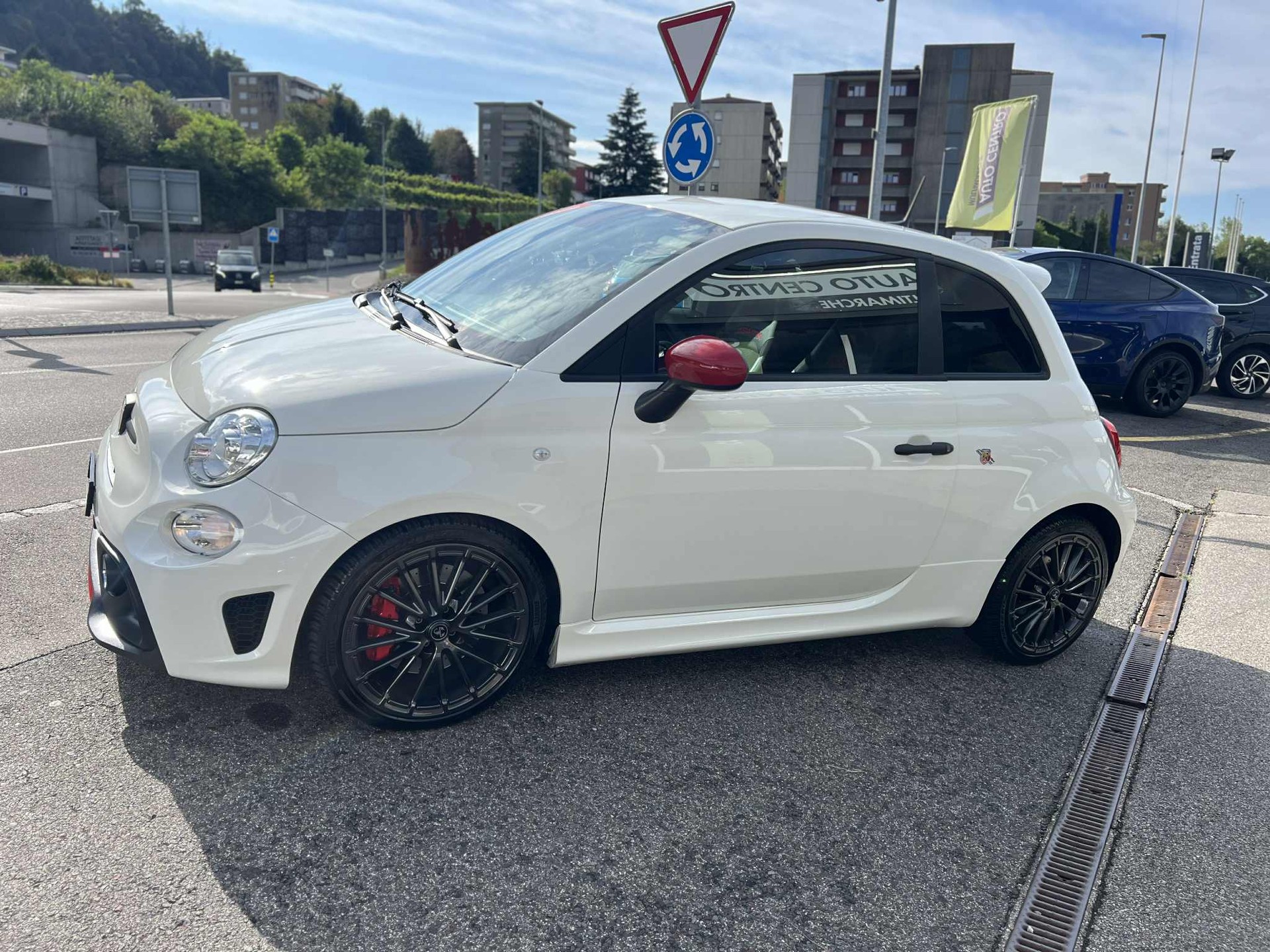 FIAT 695 1.4 16V Turbo Abarth Competizione-image-3