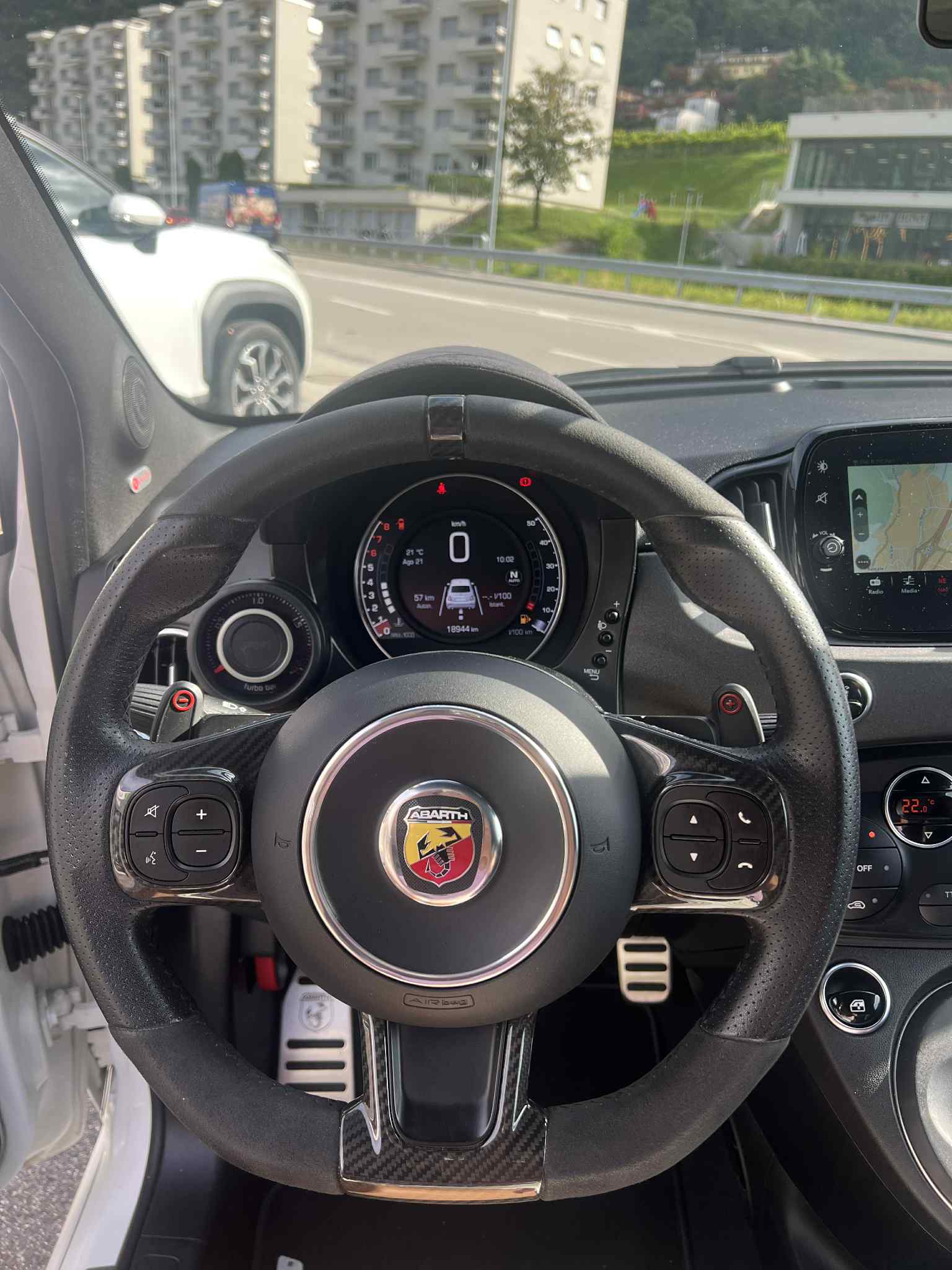 FIAT 695 1.4 16V Turbo Abarth Competizione-image-9