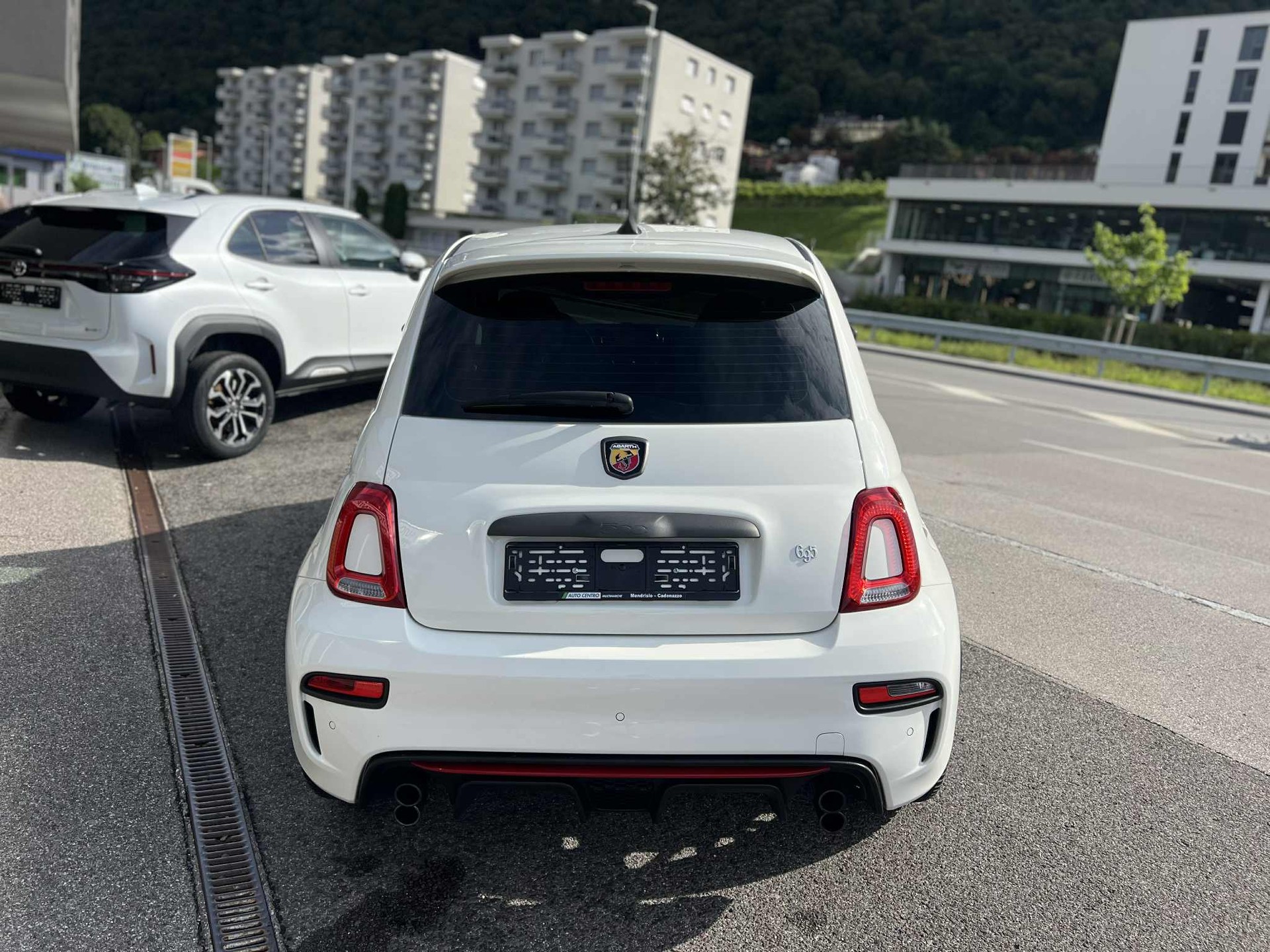 FIAT 695 1.4 16V Turbo Abarth Competizione-image-4