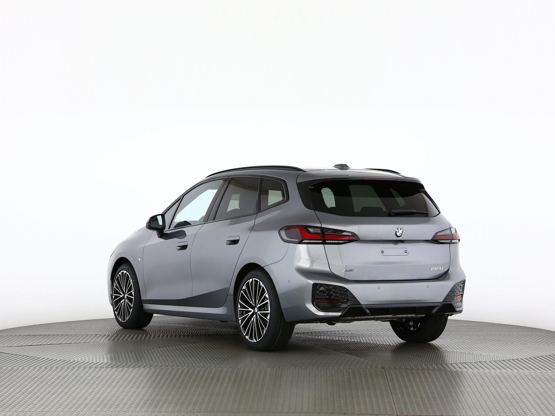 BMW 223i xDrive SDKG Active Tourer-image-15