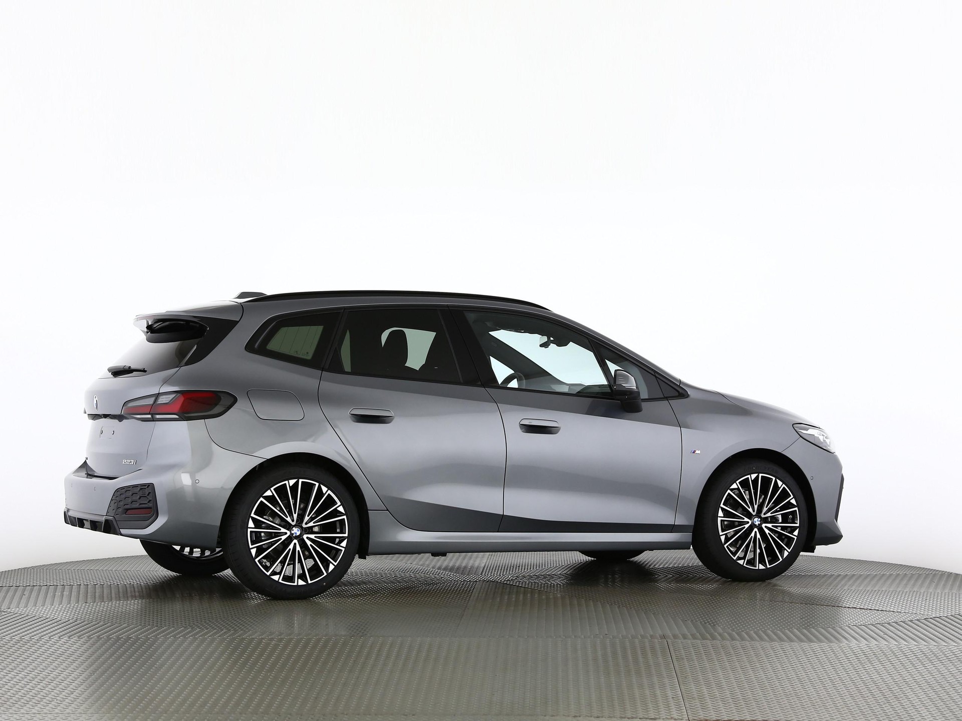 BMW 223i xDrive SDKG Active Tourer-image-21