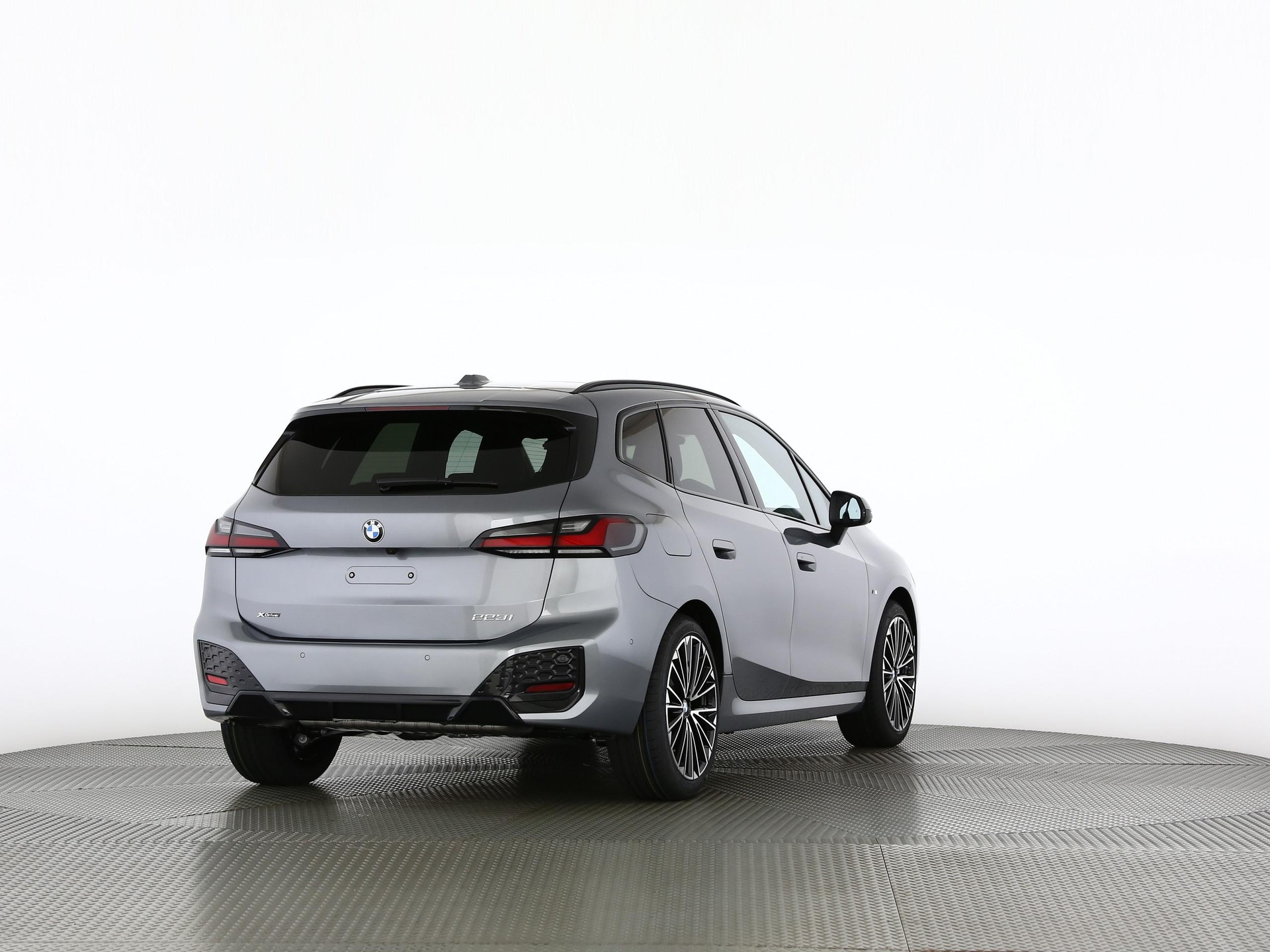 BMW 223i xDrive SDKG Active Tourer-image-18