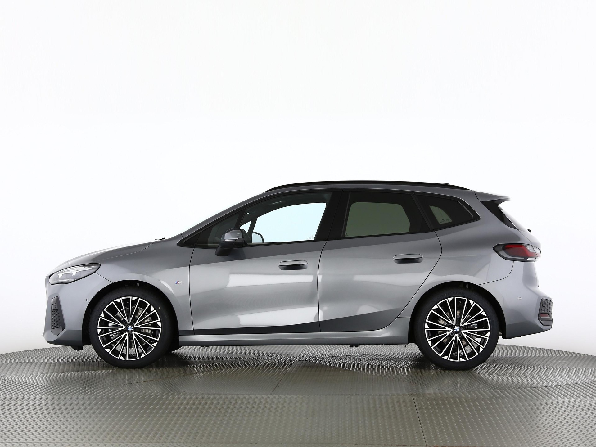 BMW 223i xDrive SDKG Active Tourer-image-11
