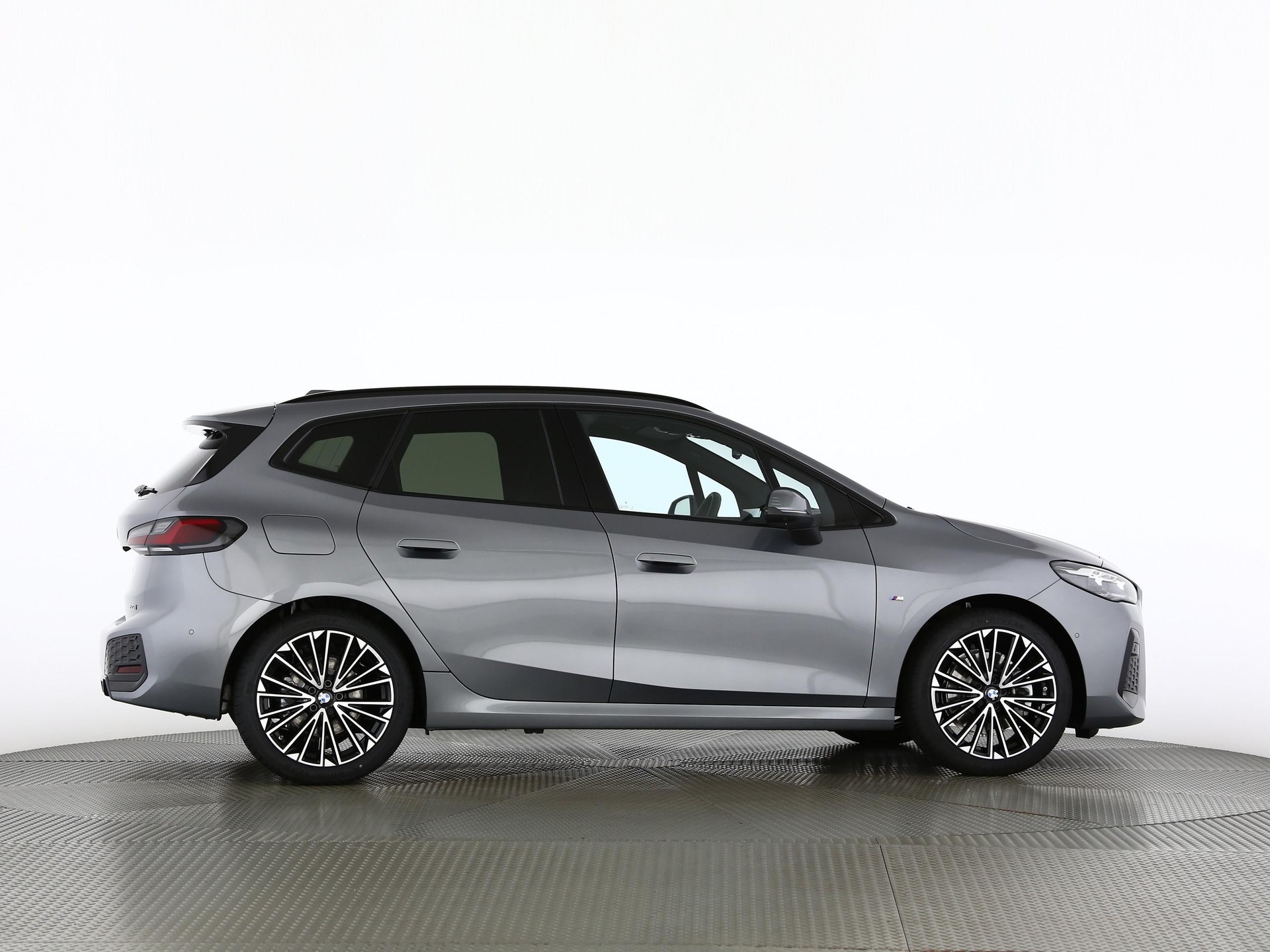 BMW 223i xDrive SDKG Active Tourer-image-22
