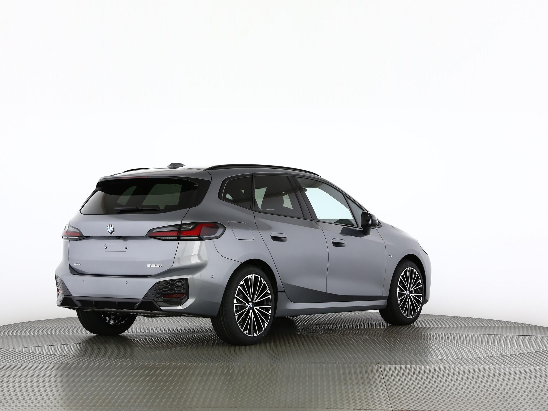 BMW 223i xDrive SDKG Active Tourer-image-19