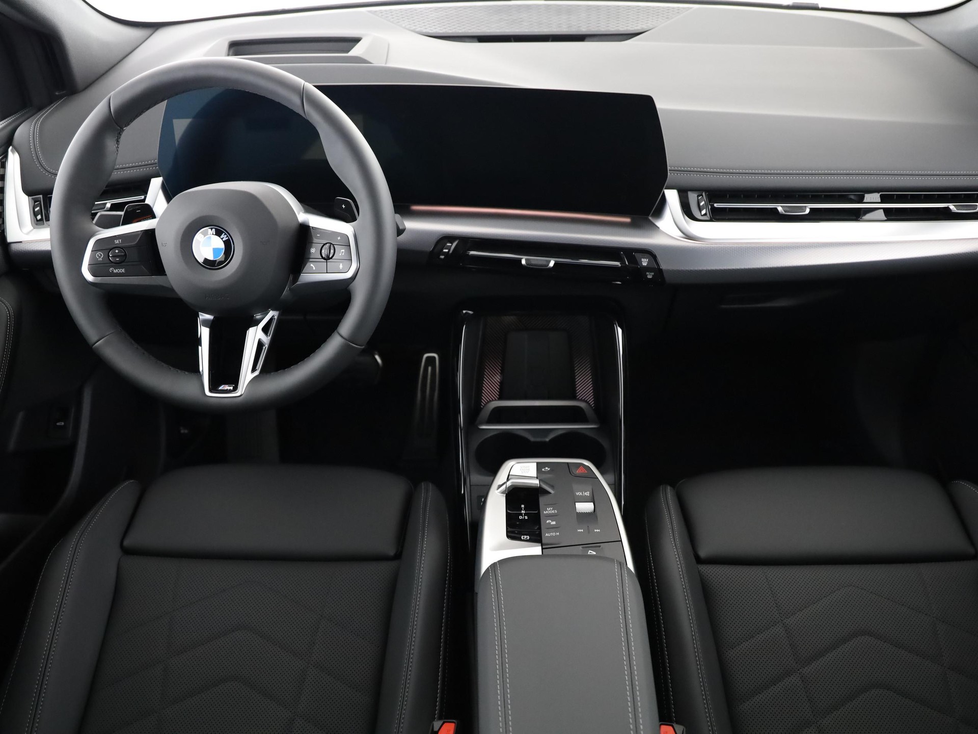 BMW 223i xDrive SDKG Active Tourer-image-5