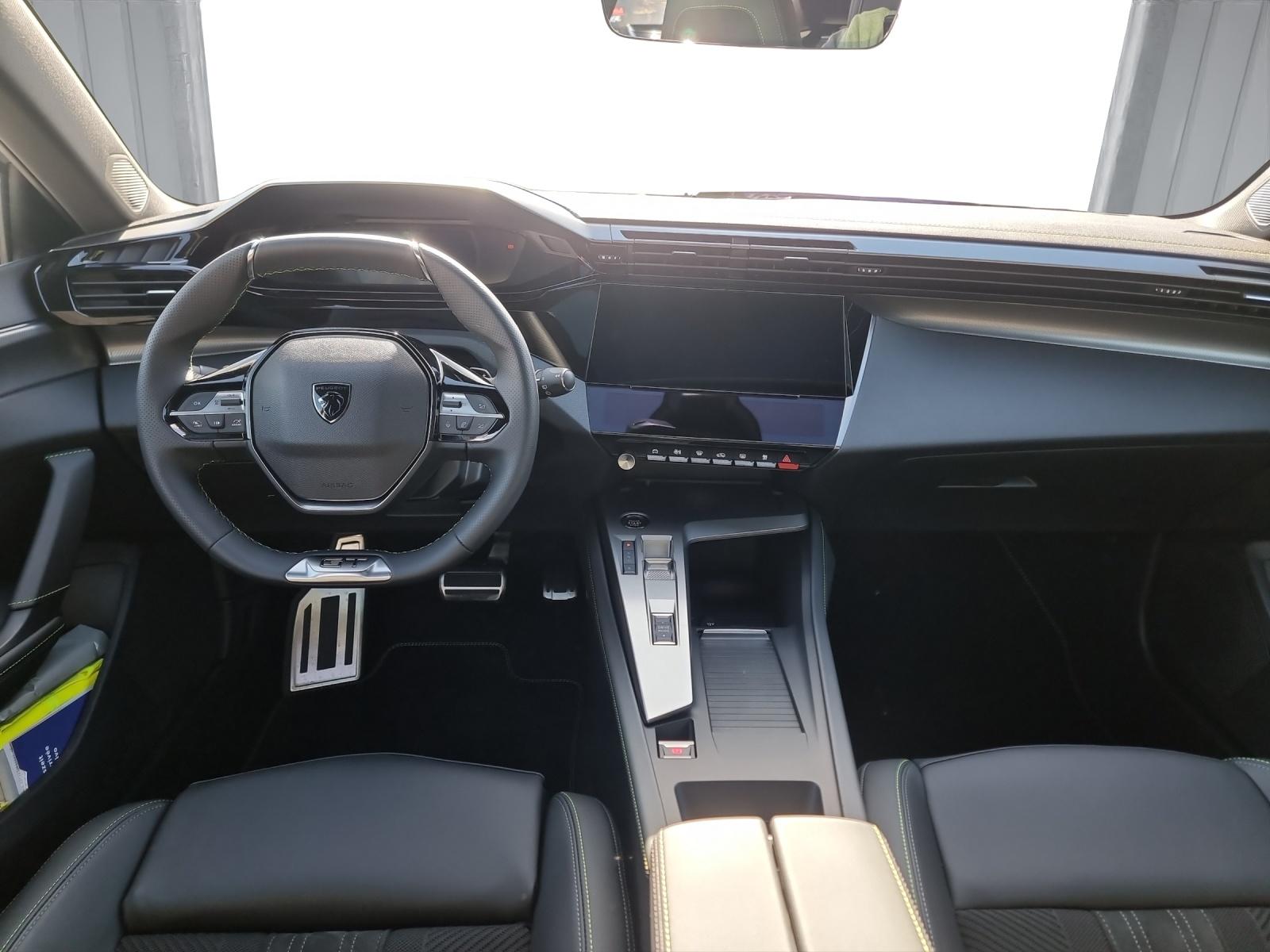 PEUGEOT 308 1.6 PHEV 180 GT-image-6