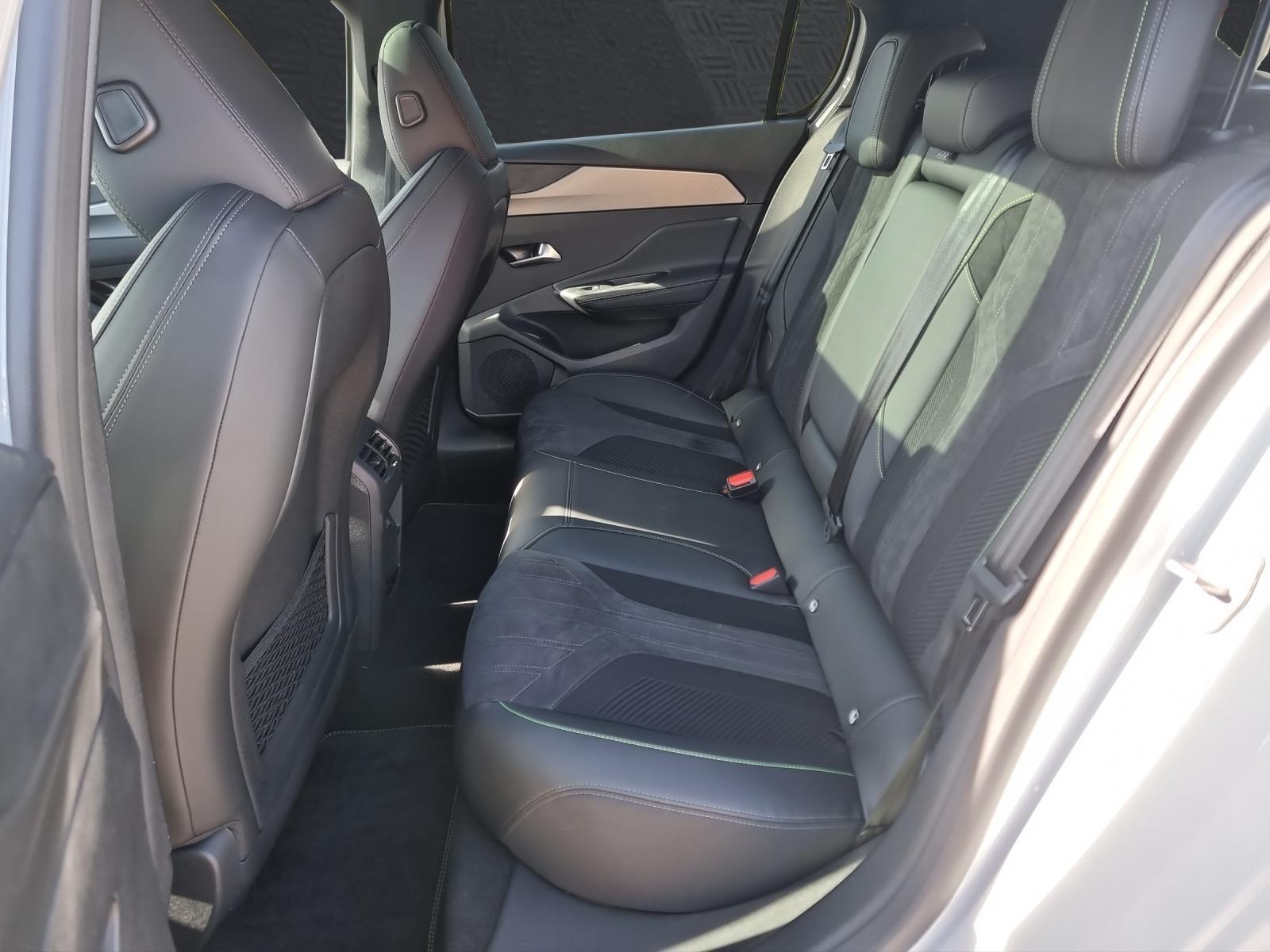 PEUGEOT 308 1.6 PHEV 180 GT-image-9