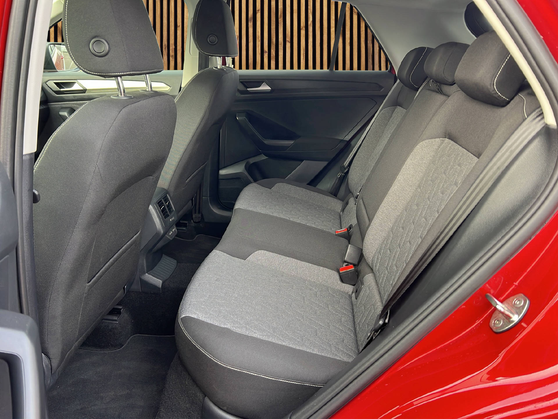 VW T-Roc 1.5 TSI Move DSG-image-10