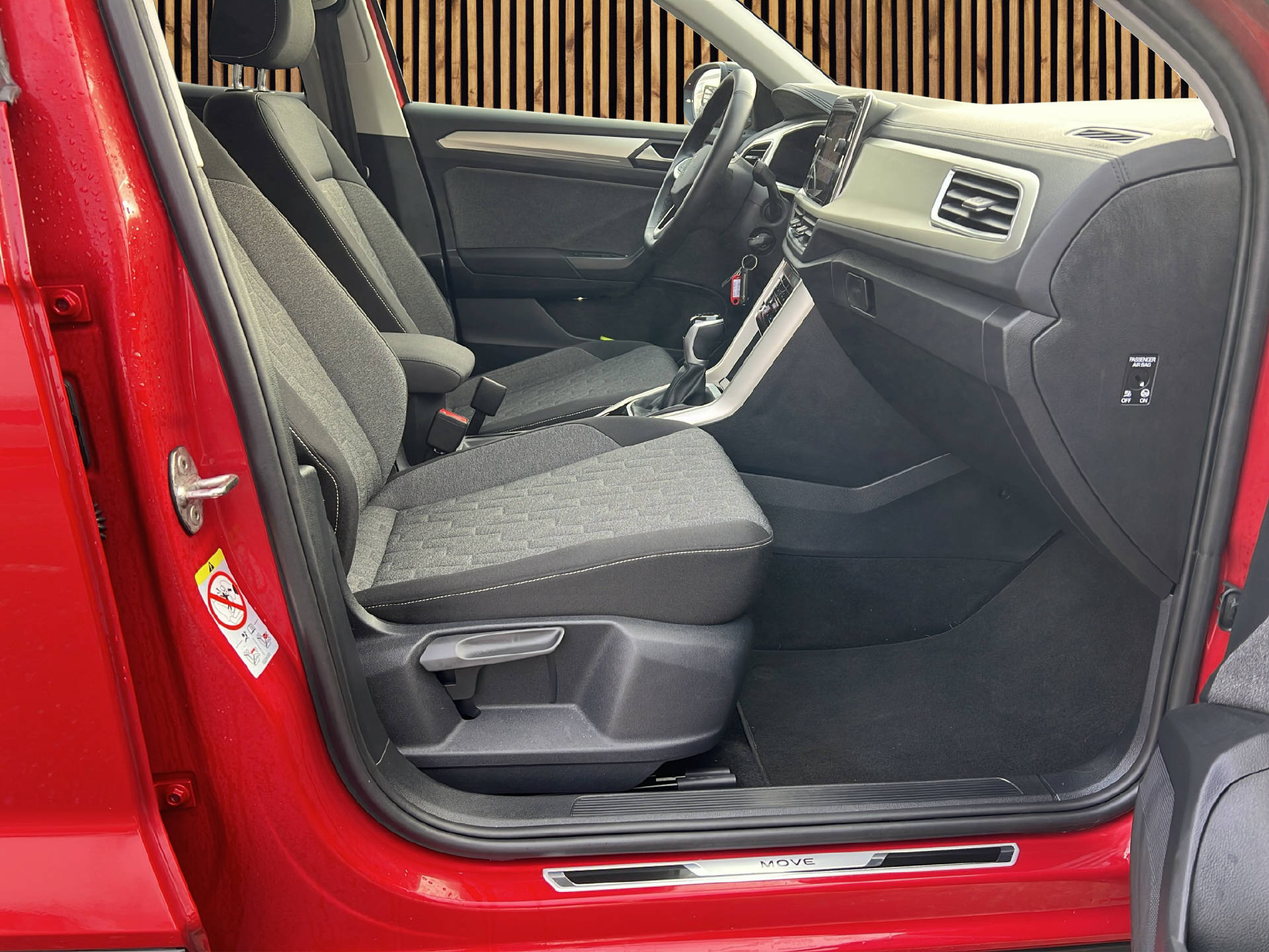 VW T-Roc 1.5 TSI Move DSG-image-14
