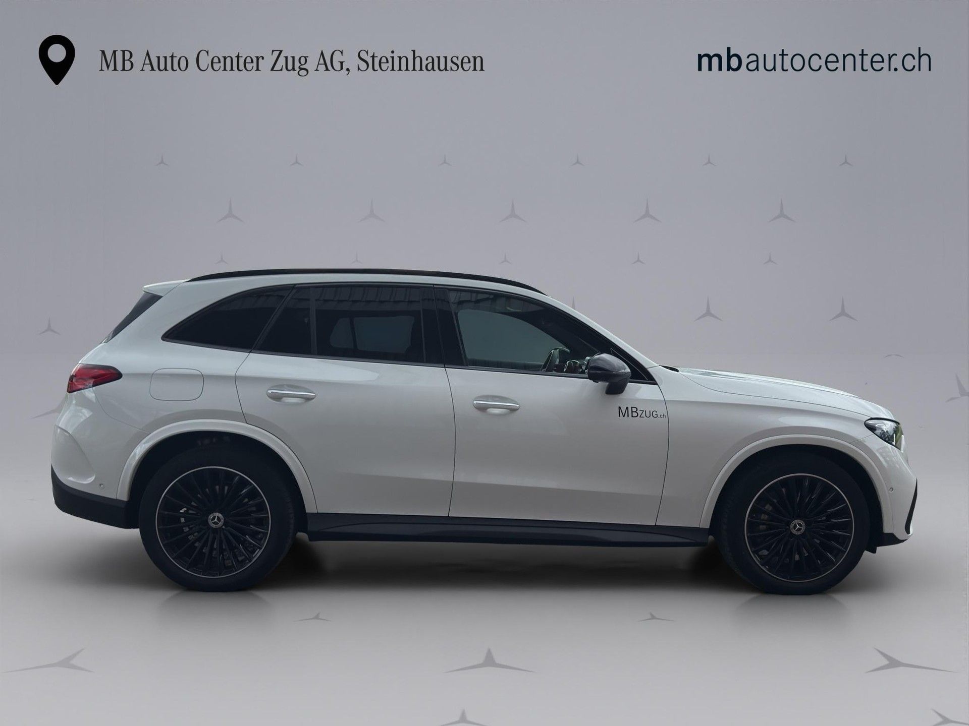 MERCEDES-BENZ GLC 300 AMG Line 4matic-image-12