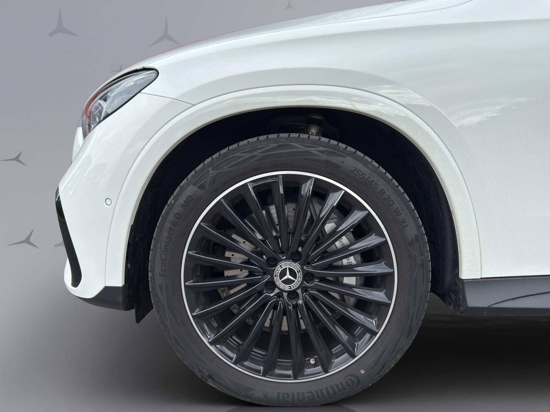 MERCEDES-BENZ GLC 300 AMG Line 4matic-image-26