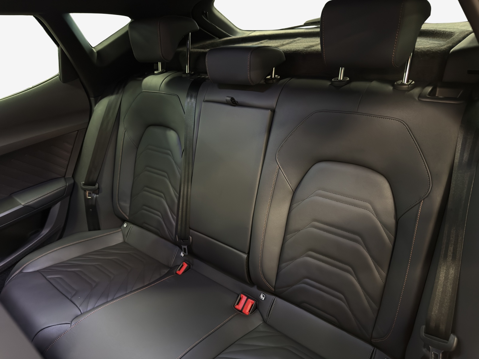 CUPRA Formentor 1.5 e-HYBRID pHEV VZ DSG-image-11
