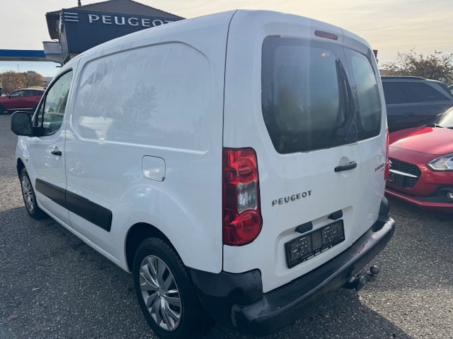 PEUGEOT Partner 1.6 HDI Urban Pack-image-1