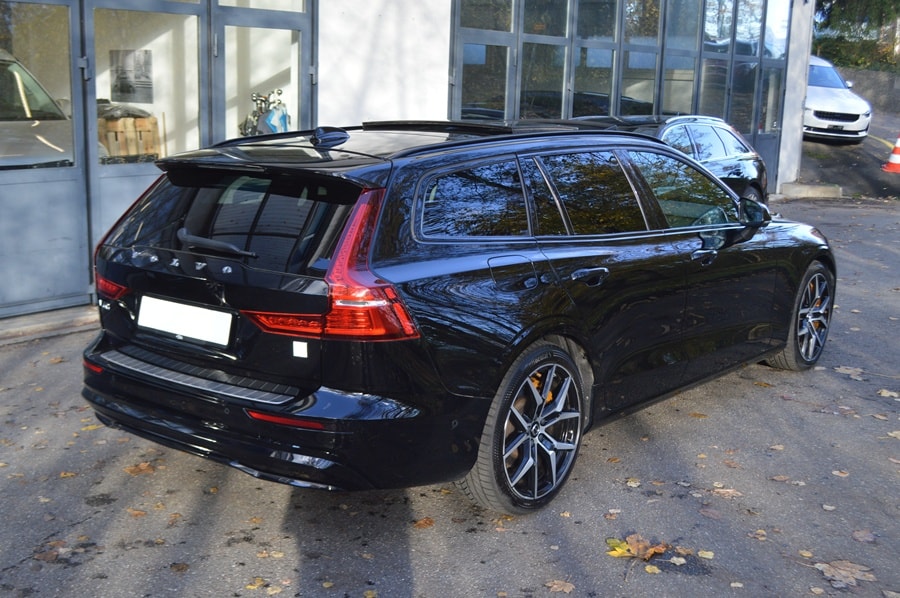 VOLVO V60 T8 eAWD Plug in Hybrid Polestar Geartronic-image-3