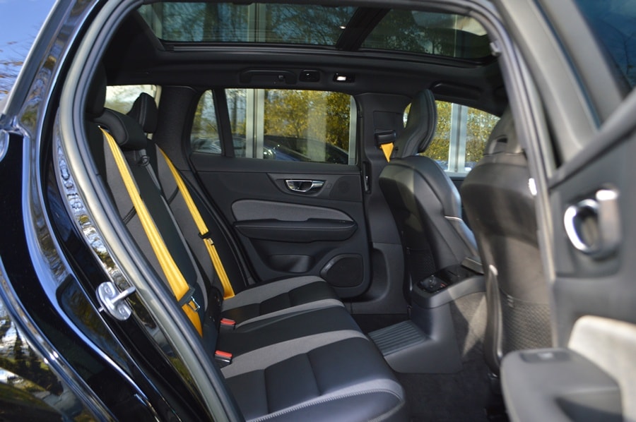 VOLVO V60 T8 eAWD Plug in Hybrid Polestar Geartronic-image-8