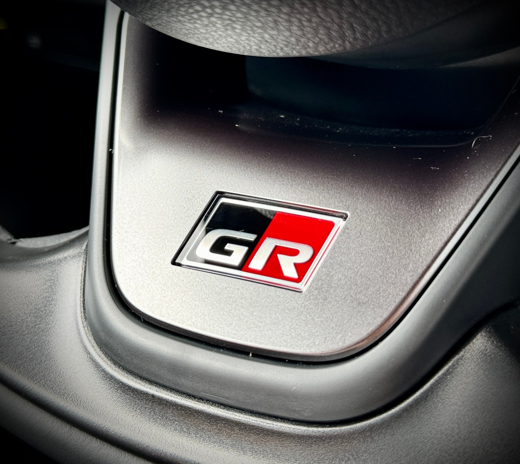 TOYOTA Yaris 1.5 GR Sport e-CVT-image-20