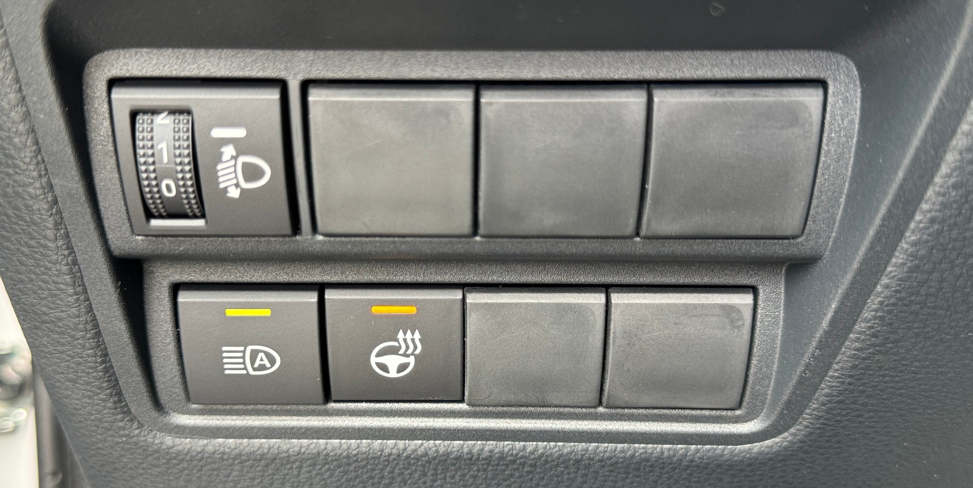 TOYOTA Yaris 1.5 GR Sport e-CVT-image-22