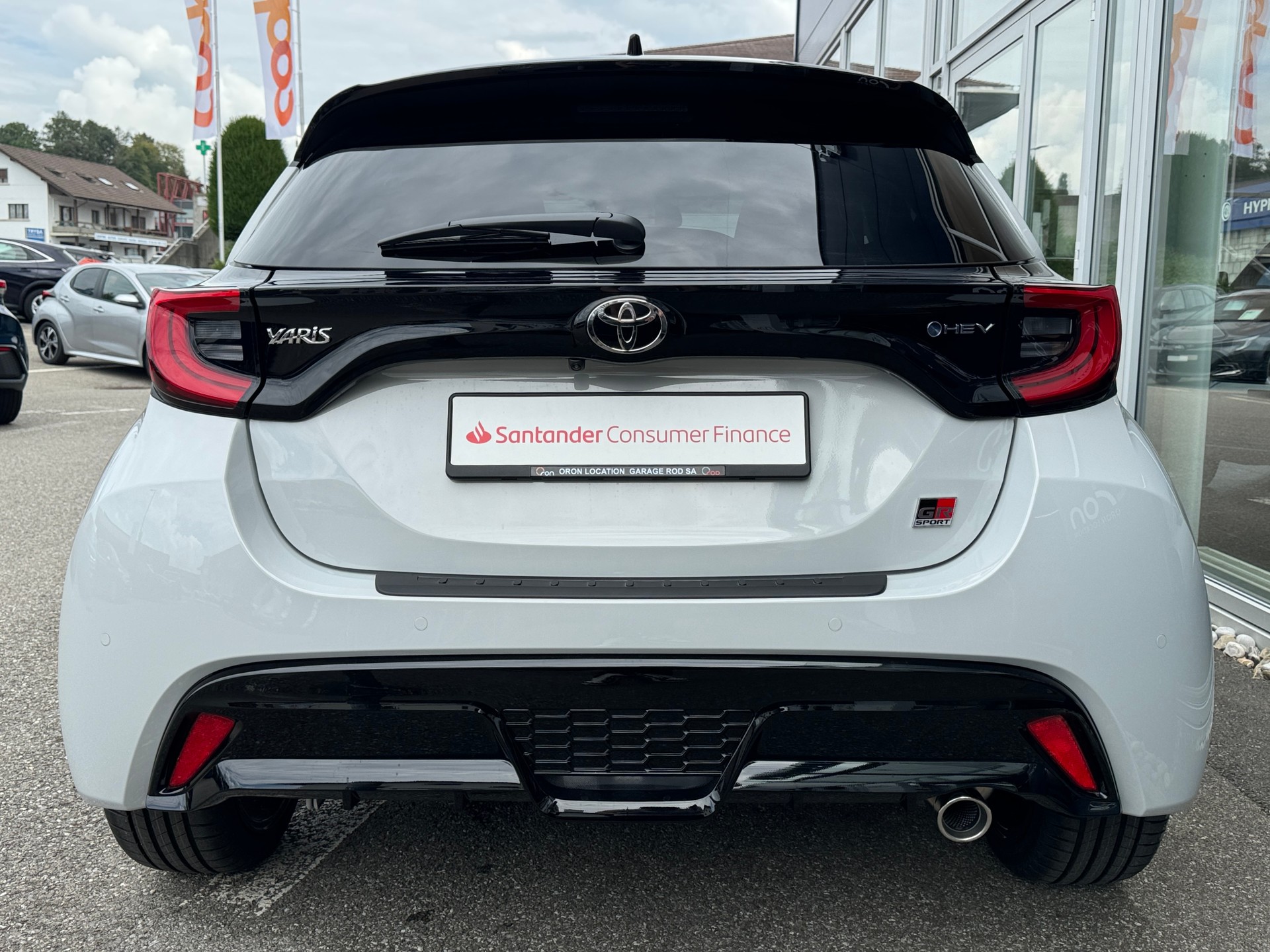 TOYOTA Yaris 1.5 GR Sport e-CVT-image-7
