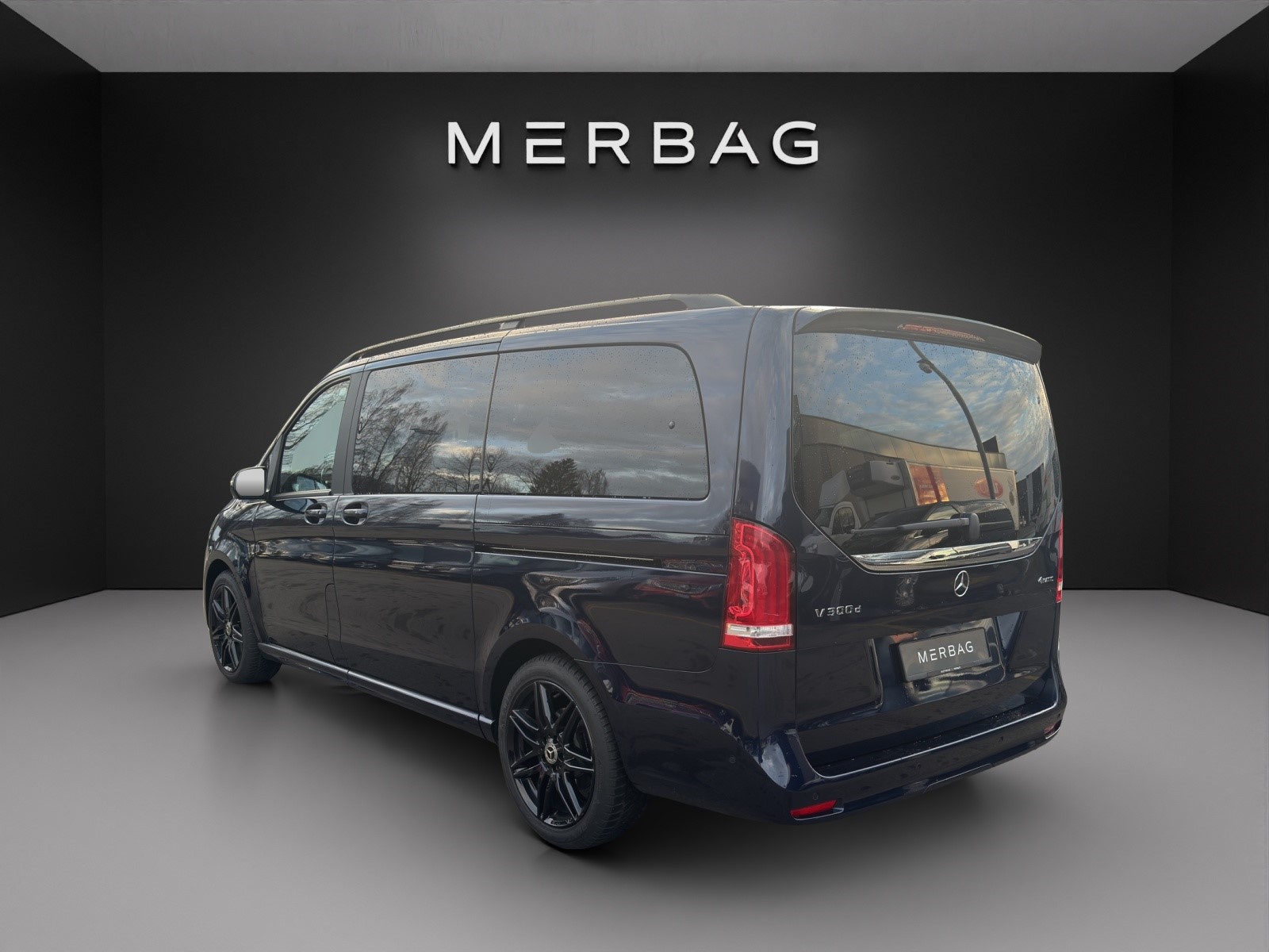 MERCEDES-BENZ V 300 d lang Exclusive 4Matic 9G-Tronic-image-3