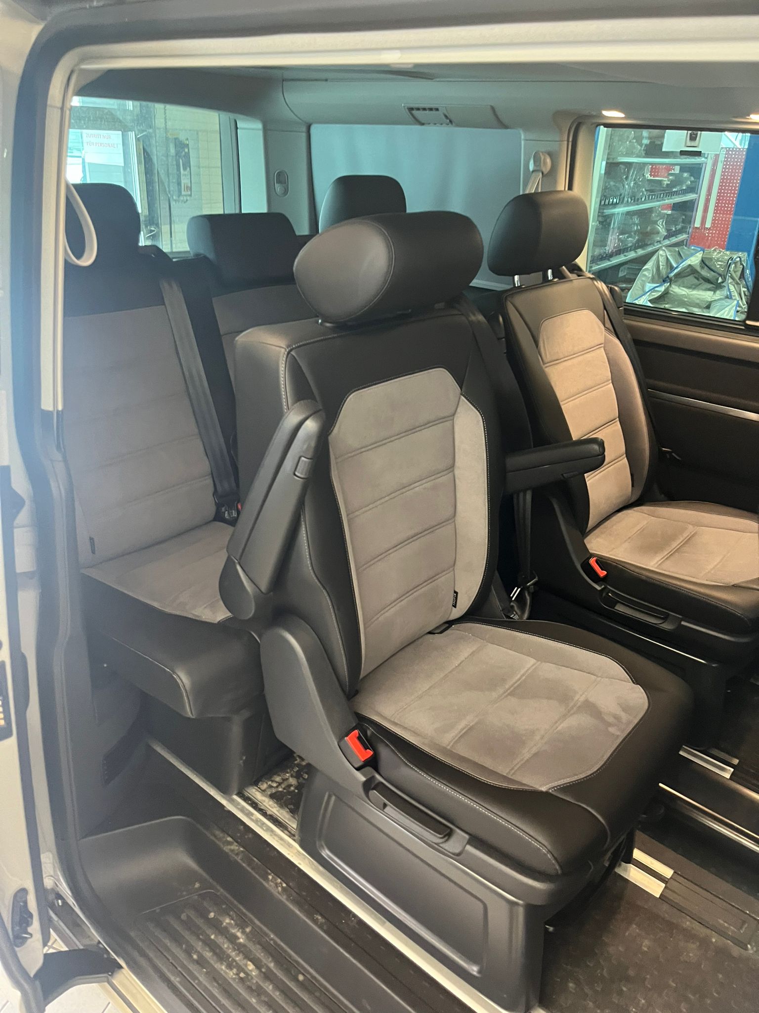 VW T6.1 California TDI 199 Beach Liberty 4Motion DSG-image-4