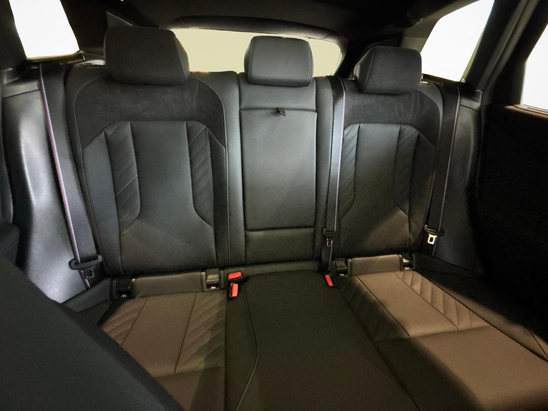 BMW X3 M50i-image-9