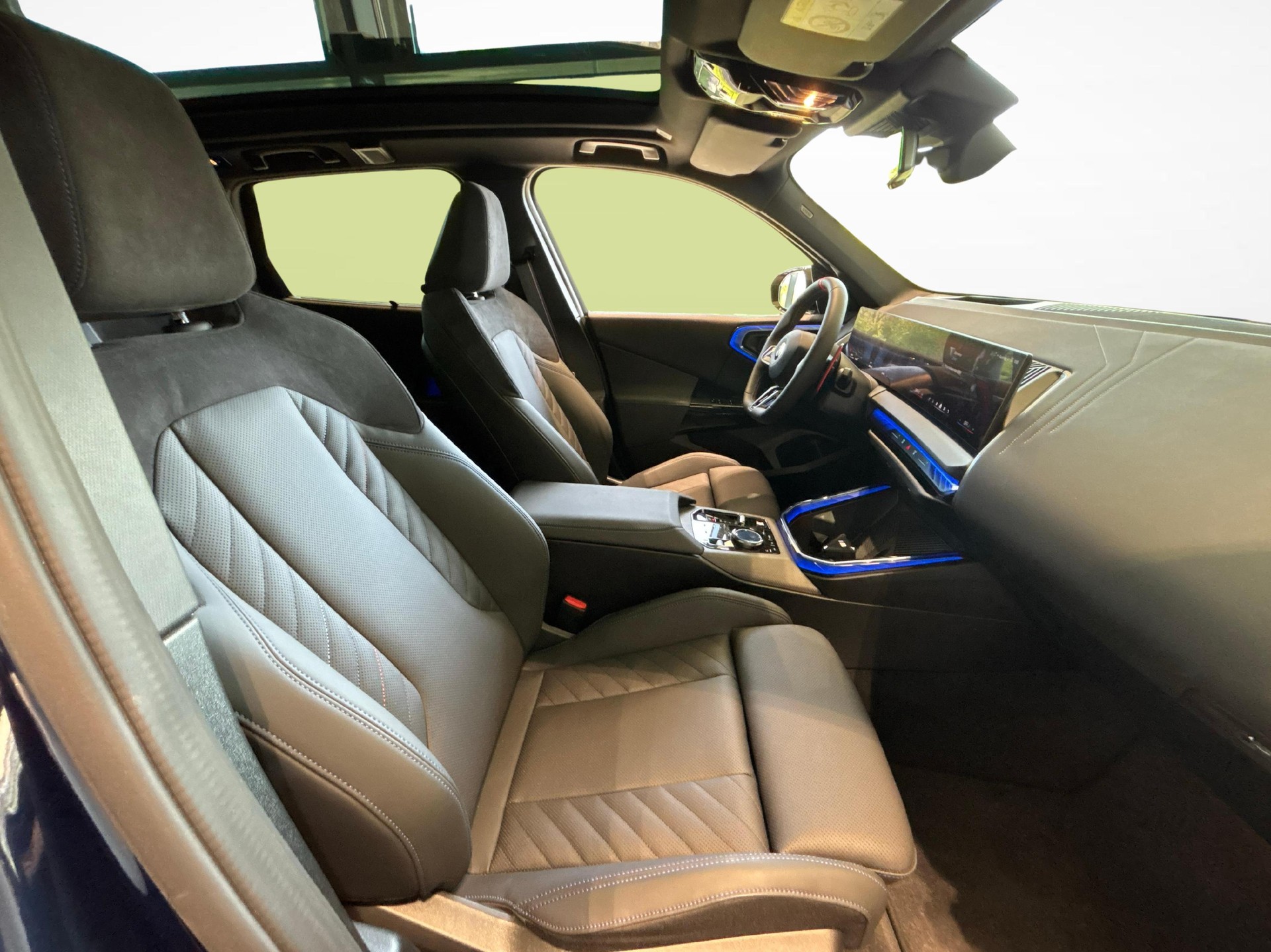 BMW X3 M50i-image-8
