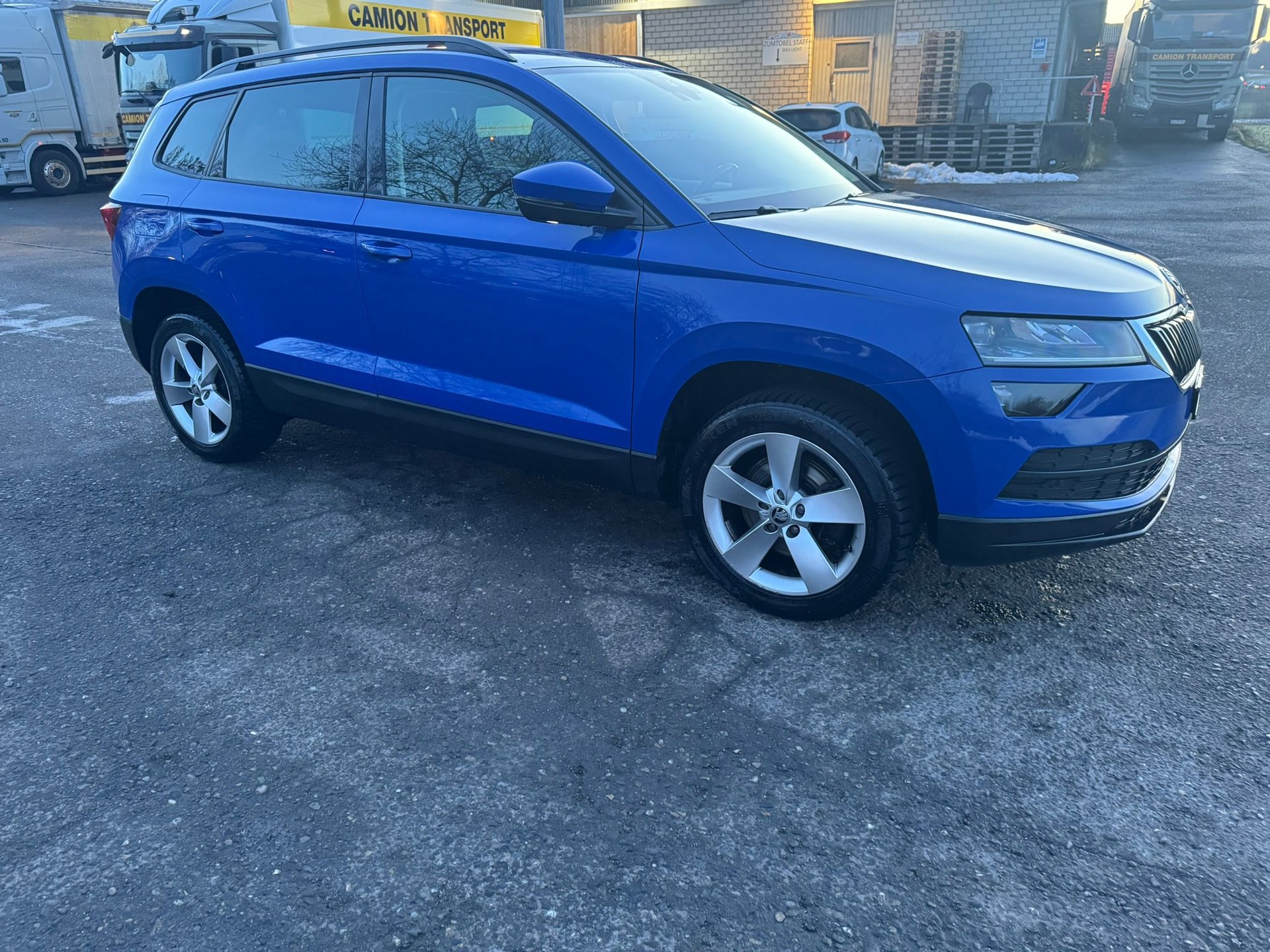 SKODA Karoq 1.0 TSI Ambition-image-2
