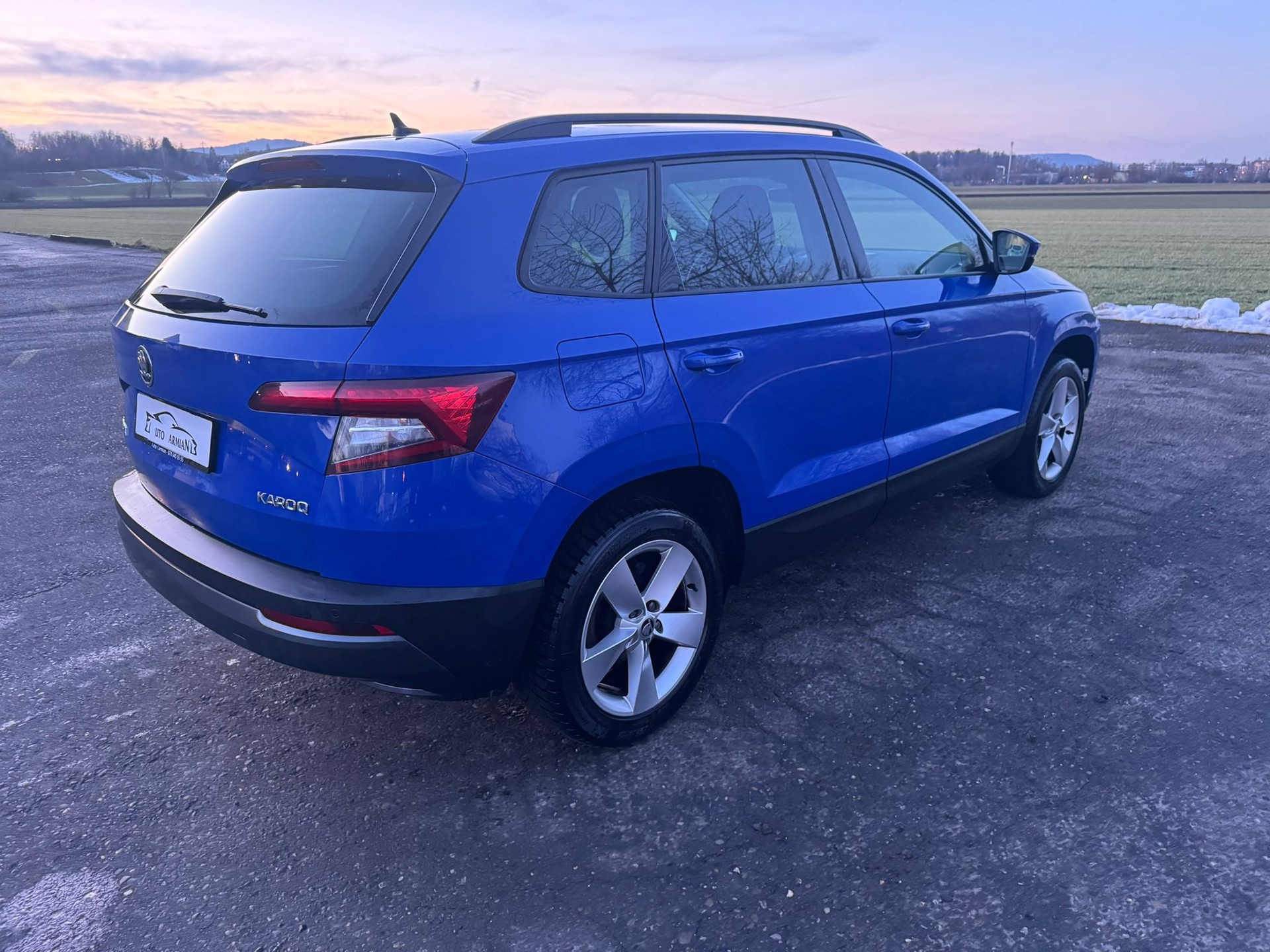 SKODA Karoq 1.0 TSI Ambition-image-5