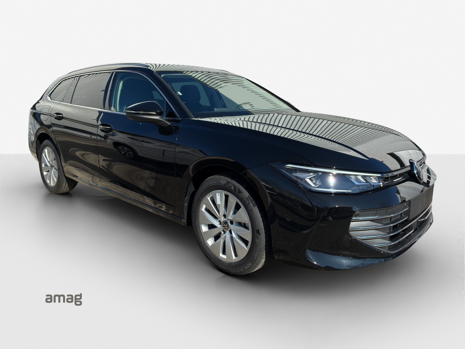 VW Passat Variant 2.0 TDI evo Business 4 Motion DSG-image-5