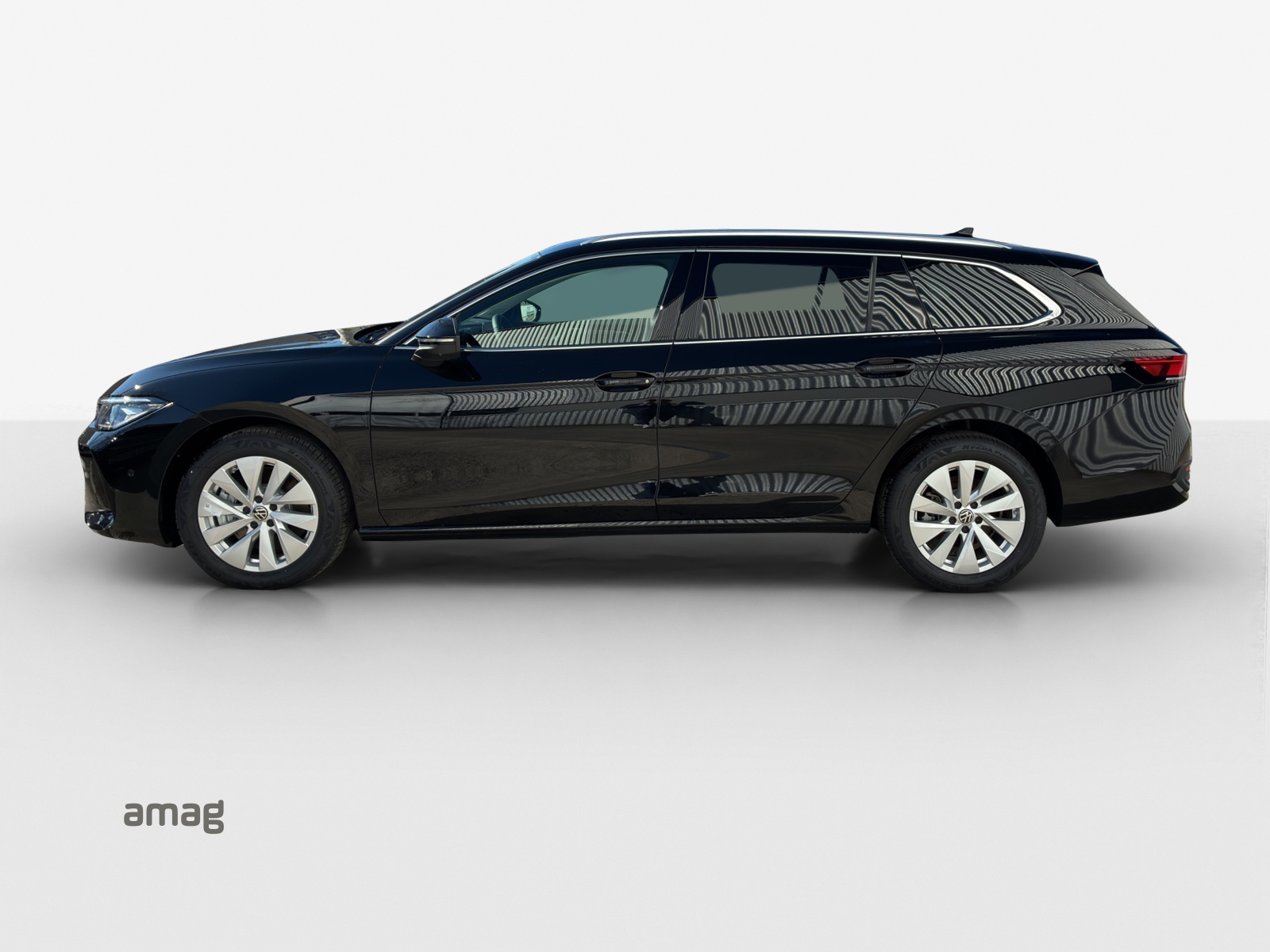 VW Passat Variant 2.0 TDI evo Business 4 Motion DSG-image-1